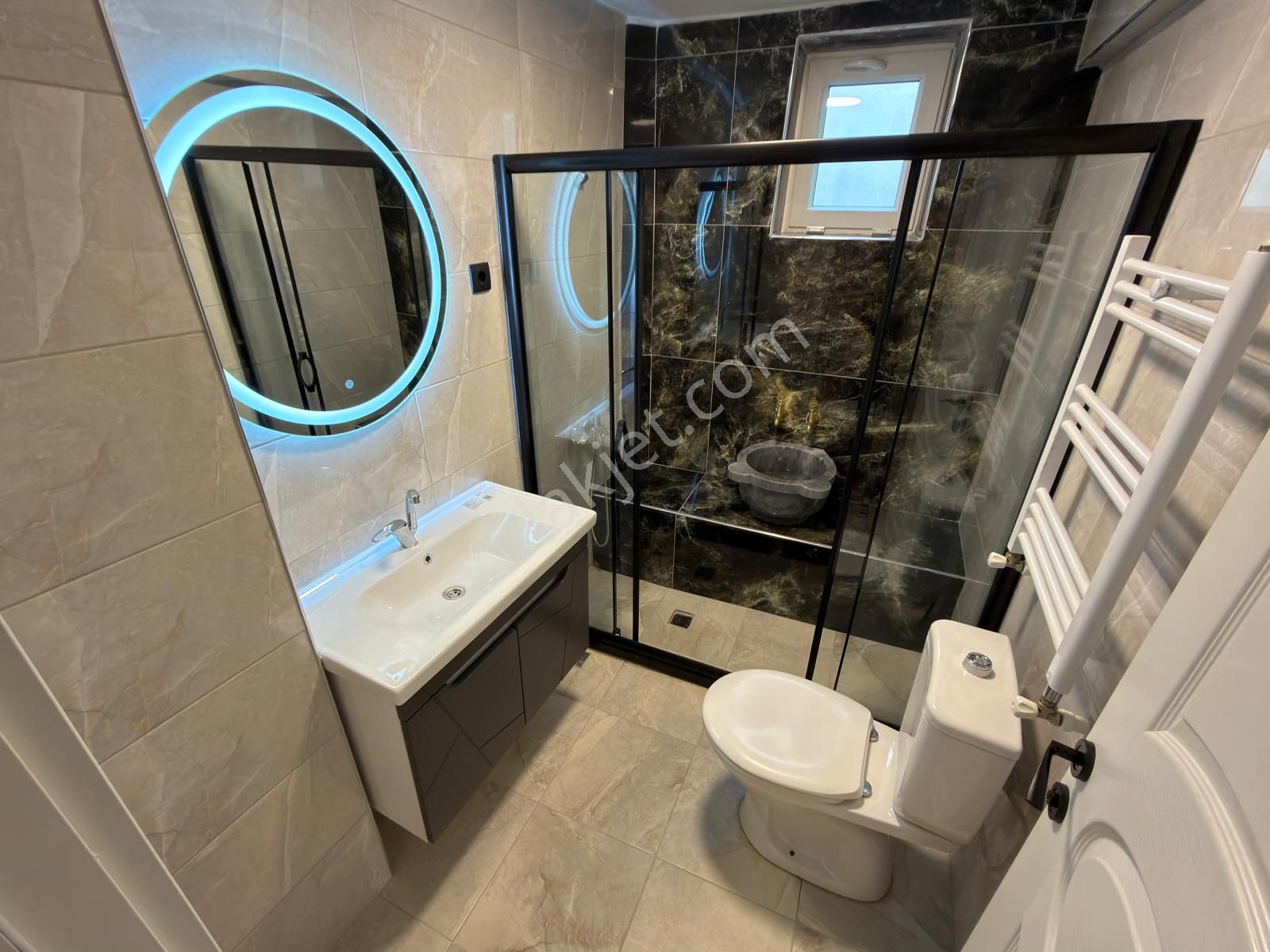 Kariyerden A.eğlence Göbekde Ara Katta Ultra Lüks Yapılı 3+1 Daire - Görsel 34