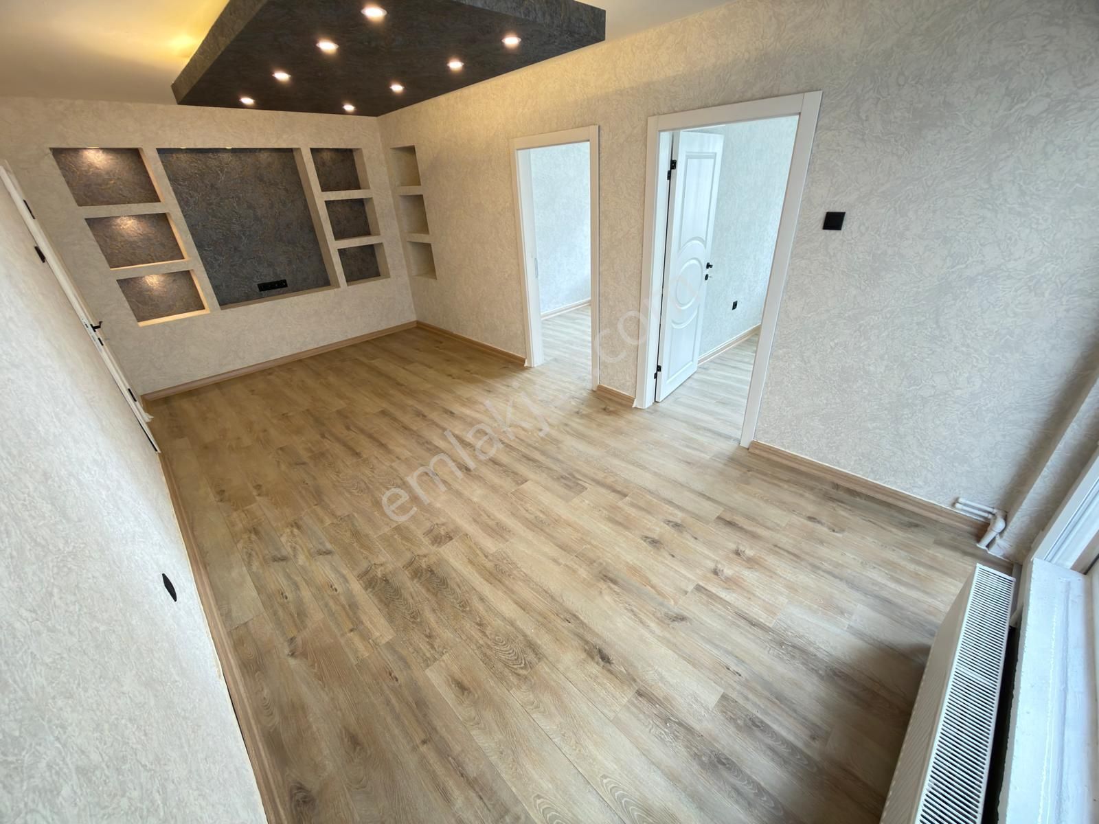 Kariyerden A.eğlence Göbekde Ara Katta Ultra Lüks Yapılı 3+1 Daire - Görsel 3