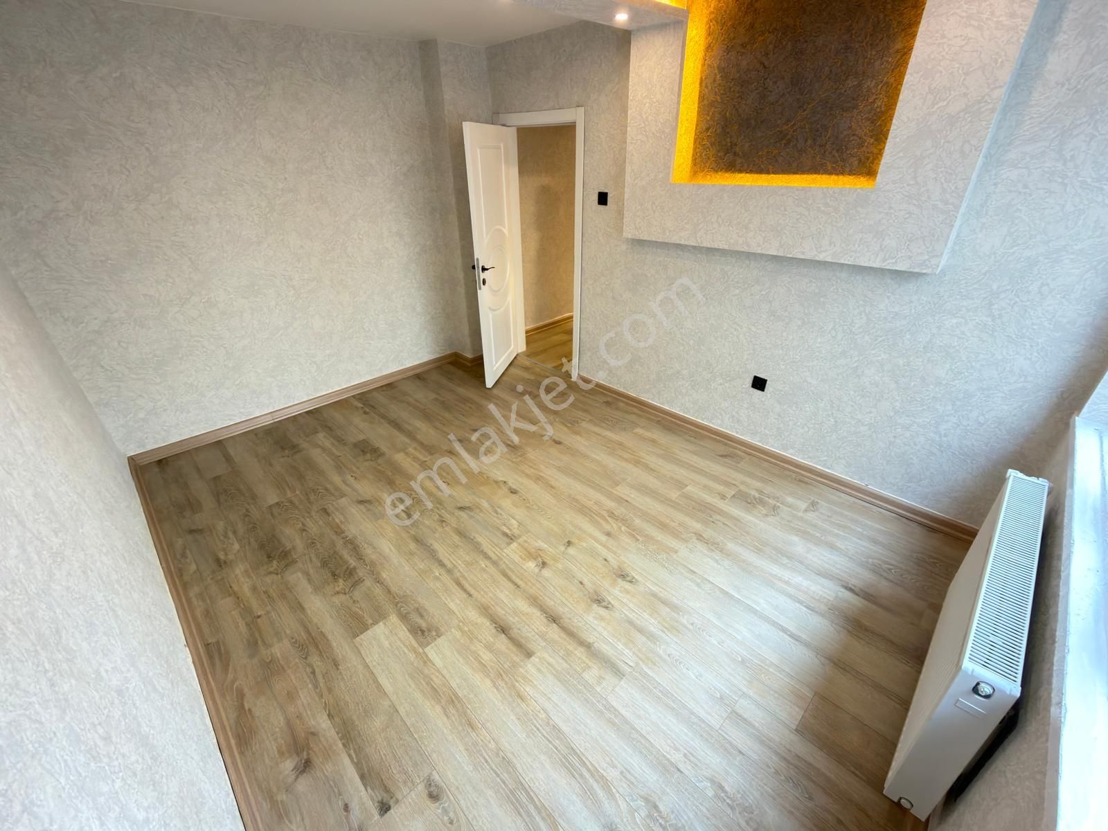 Kariyerden A.eğlence Göbekde Ara Katta Ultra Lüks Yapılı 3+1 Daire - Görsel 12