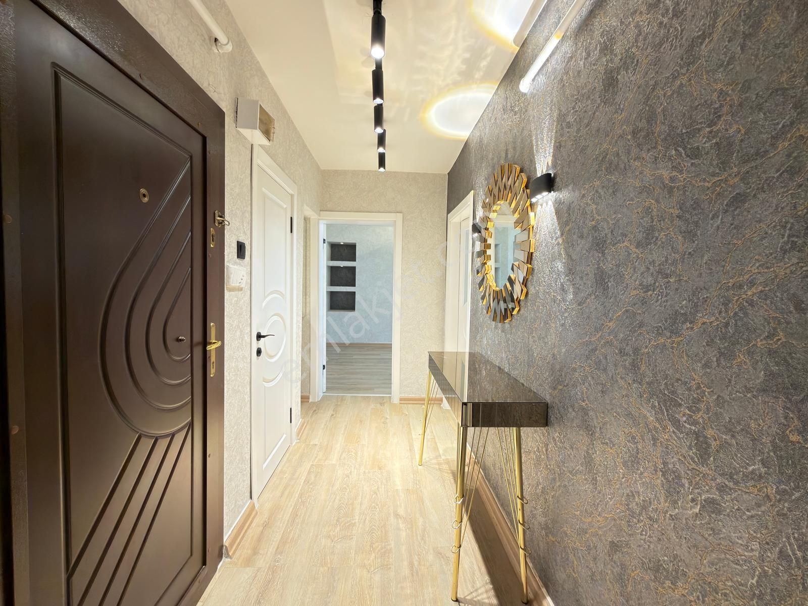 Kariyerden A.eğlence Göbekde Ara Katta Ultra Lüks Yapılı 3+1 Daire - Görsel 31