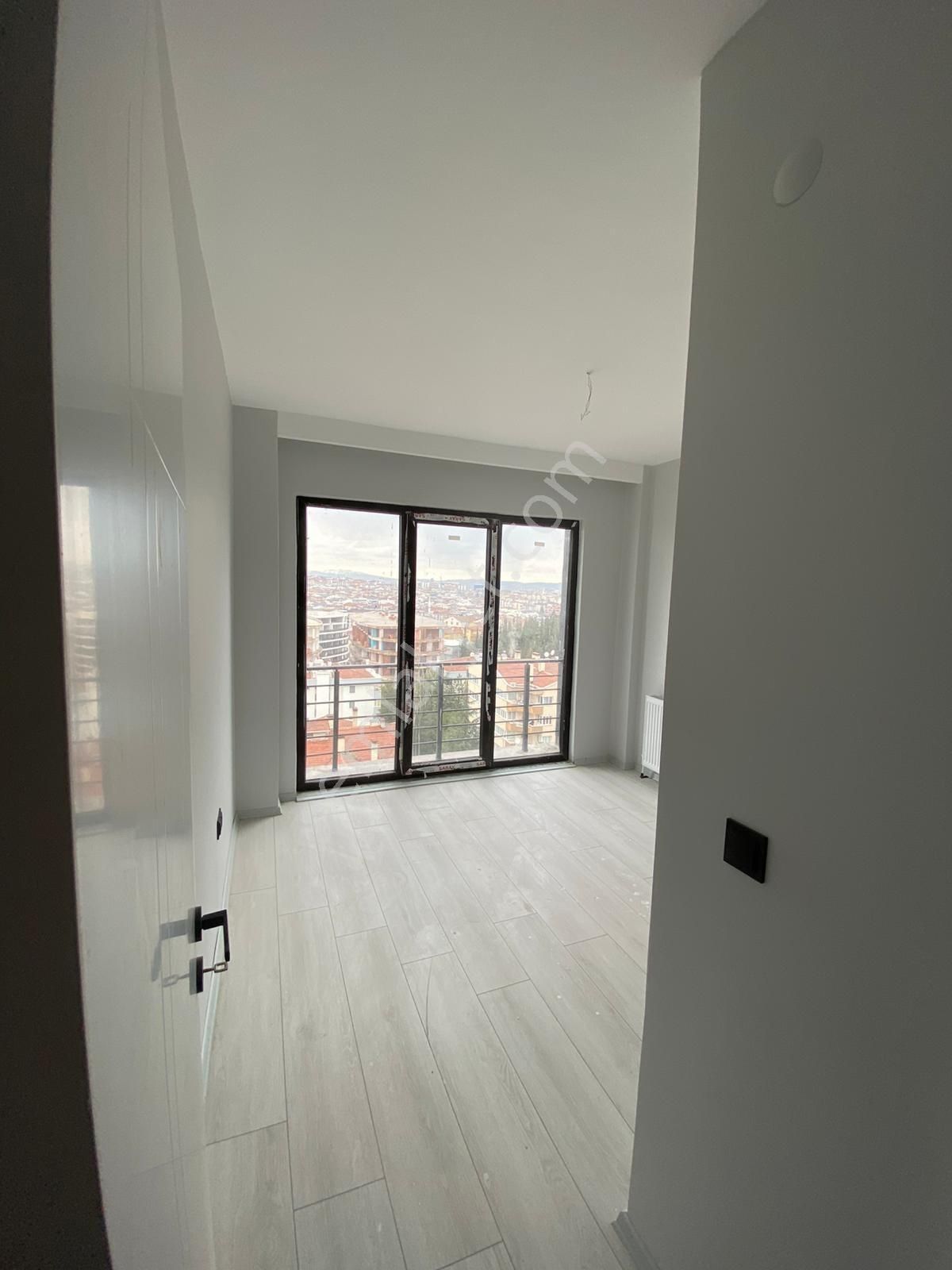 Esen'den Yüzme Havuzlu Sitede Dubleks Kiralık Daire - Görsel 5