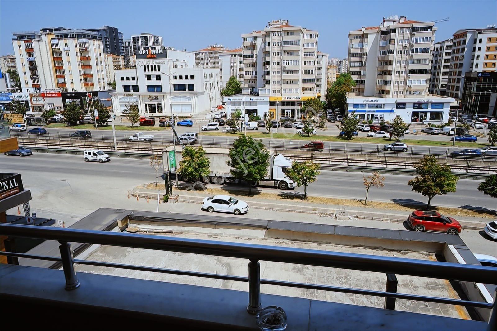 Esen'den İzmir Yoluna Cephe Yüksek Tabela Değerli Ofis & Büro - Görsel 8