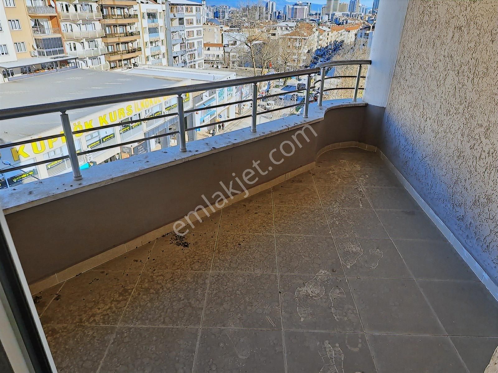 Esen'den Konak'ta Site İçi Manzaralı - 6+2 Kiralık Dubleks - Görsel 35