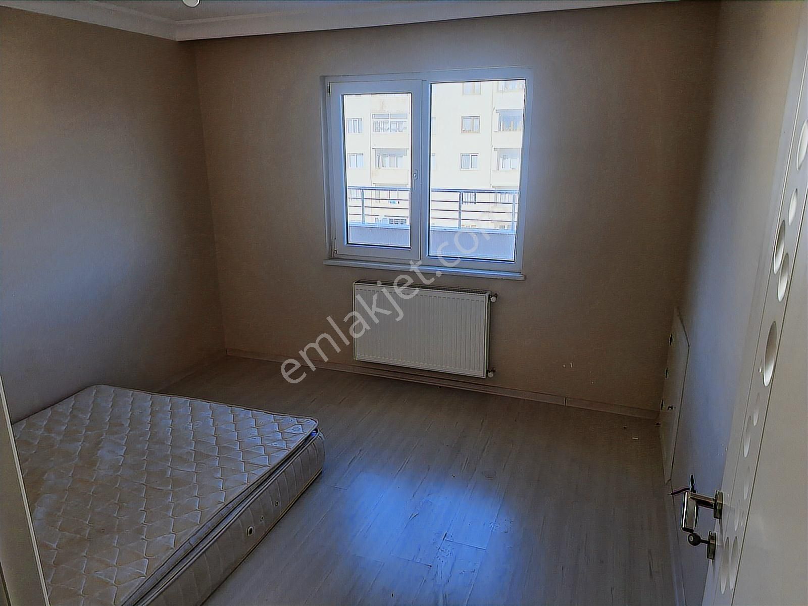 Esen'den Konak'ta Site İçi Manzaralı - 6+2 Kiralık Dubleks - Görsel 9