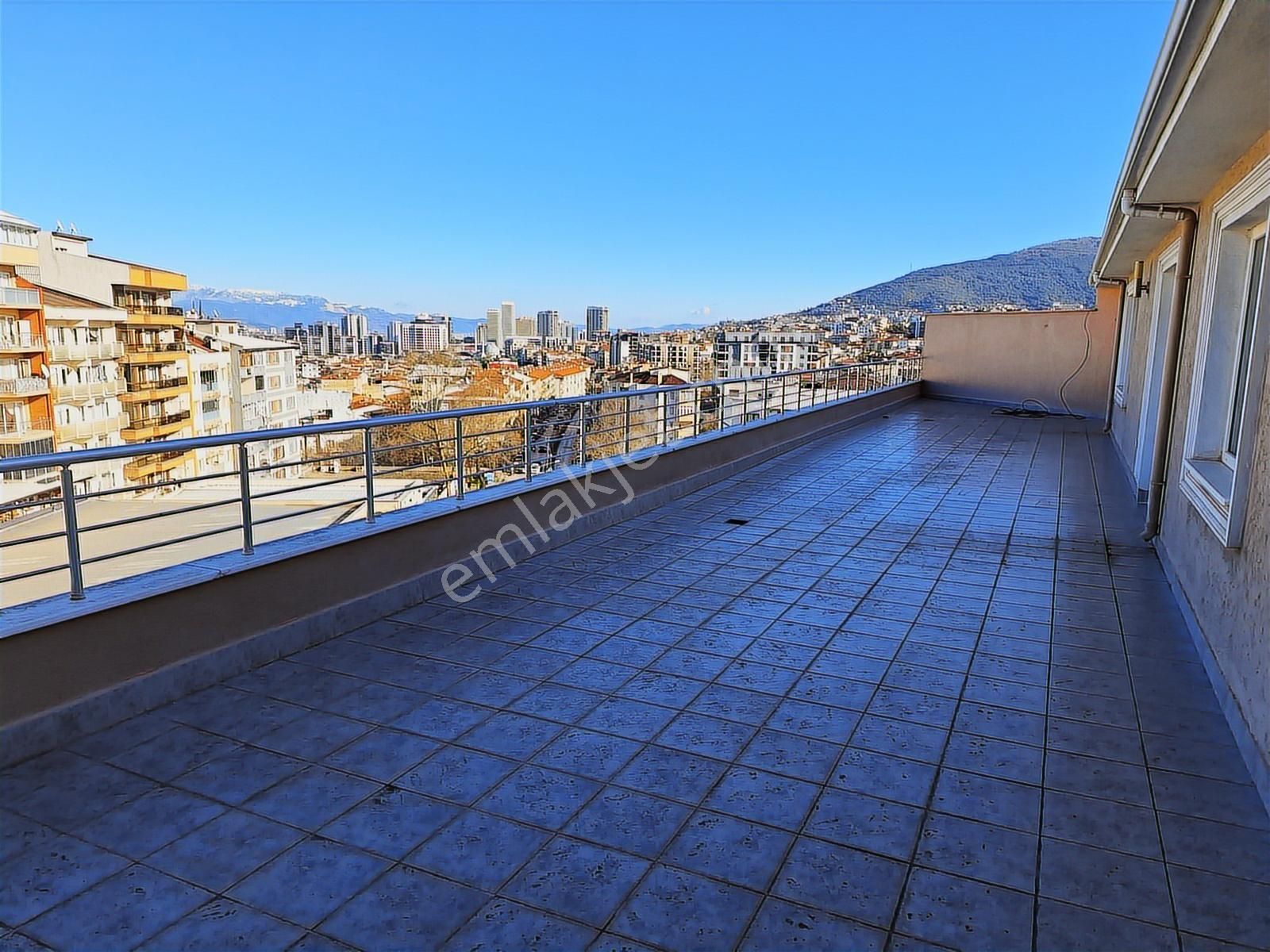 Esen'den Konak'ta Site İçi Manzaralı - 6+2 Kiralık Dubleks - Görsel 4