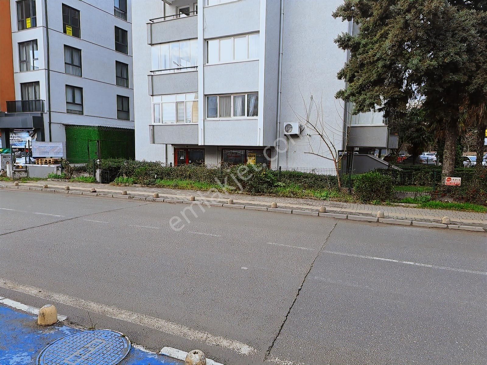 Esen'den Agora Çarşısı Yanında Kiralık Dükkan - Görsel 2