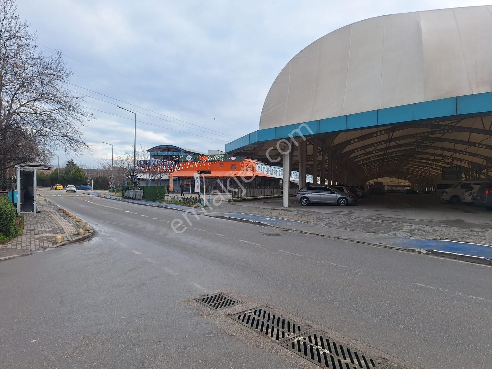 Esen'den Agora Çarşısı Yanında Kiralık Dükkan - Görsel 6