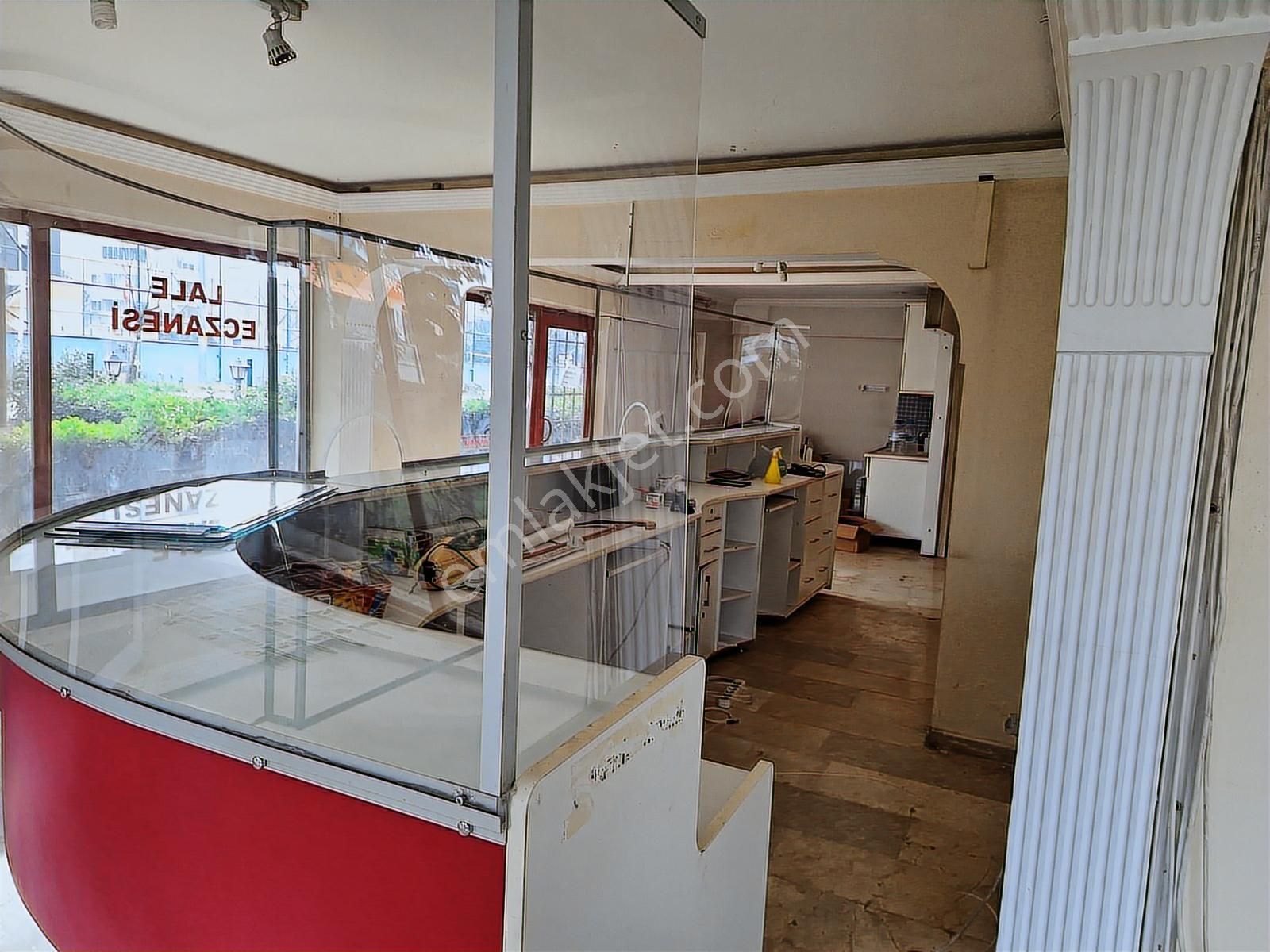 Esen'den Agora Çarşısı Yanında Kiralık Dükkan - Görsel 18