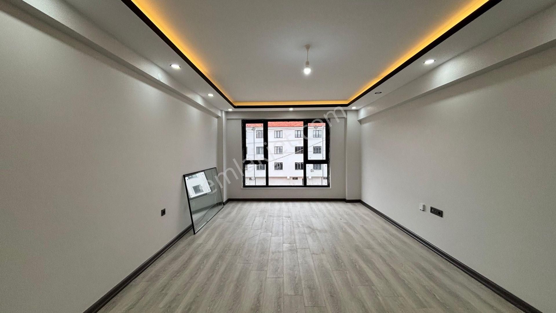 Recep Ümit Emlaktan Tombakzade Yakını Özel Garajlı 3+1 Daire Nüt8