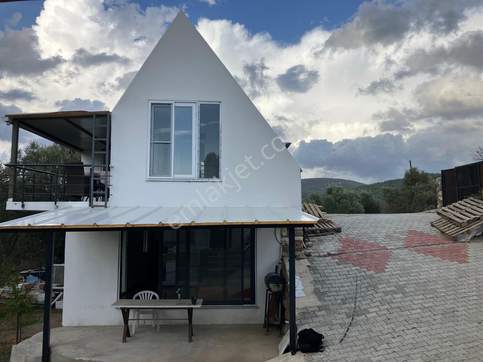 Milas Kuzyakada Müstakil Bahçeli Satılık Villa - Görsel 10