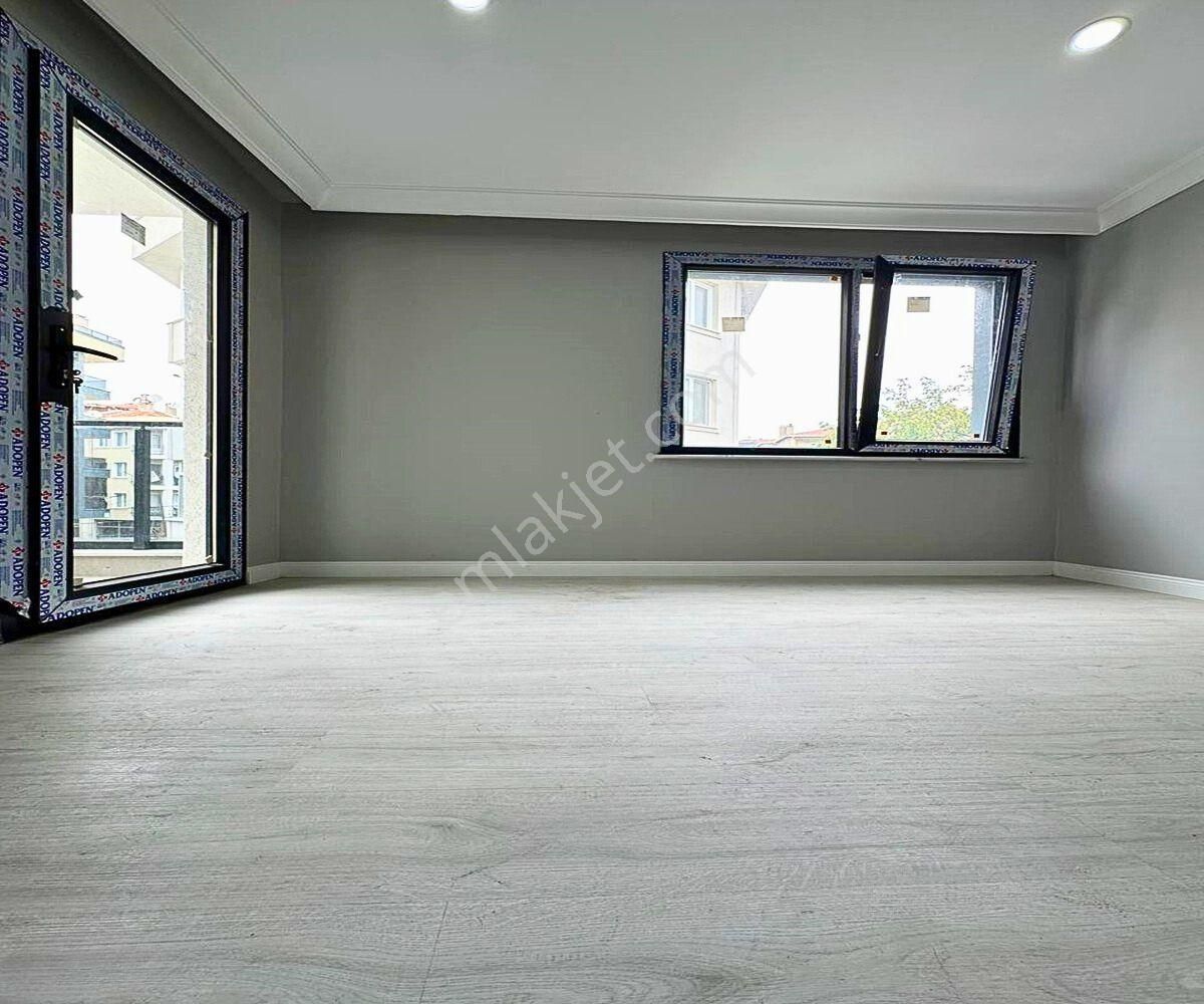 Güzel City'den Merkezi Konumda Köşe Başı+balkonlu+ön Cephe 2+1! - Görsel 7