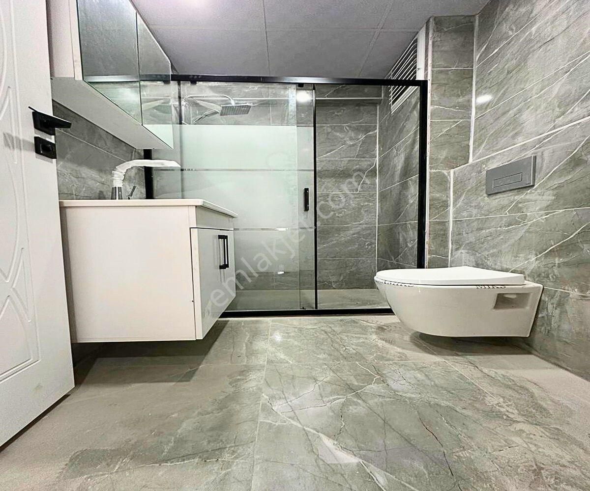Güzel City'den Merkezi Konumda Köşe Başı+balkonlu+ön Cephe 2+1! - Görsel 8