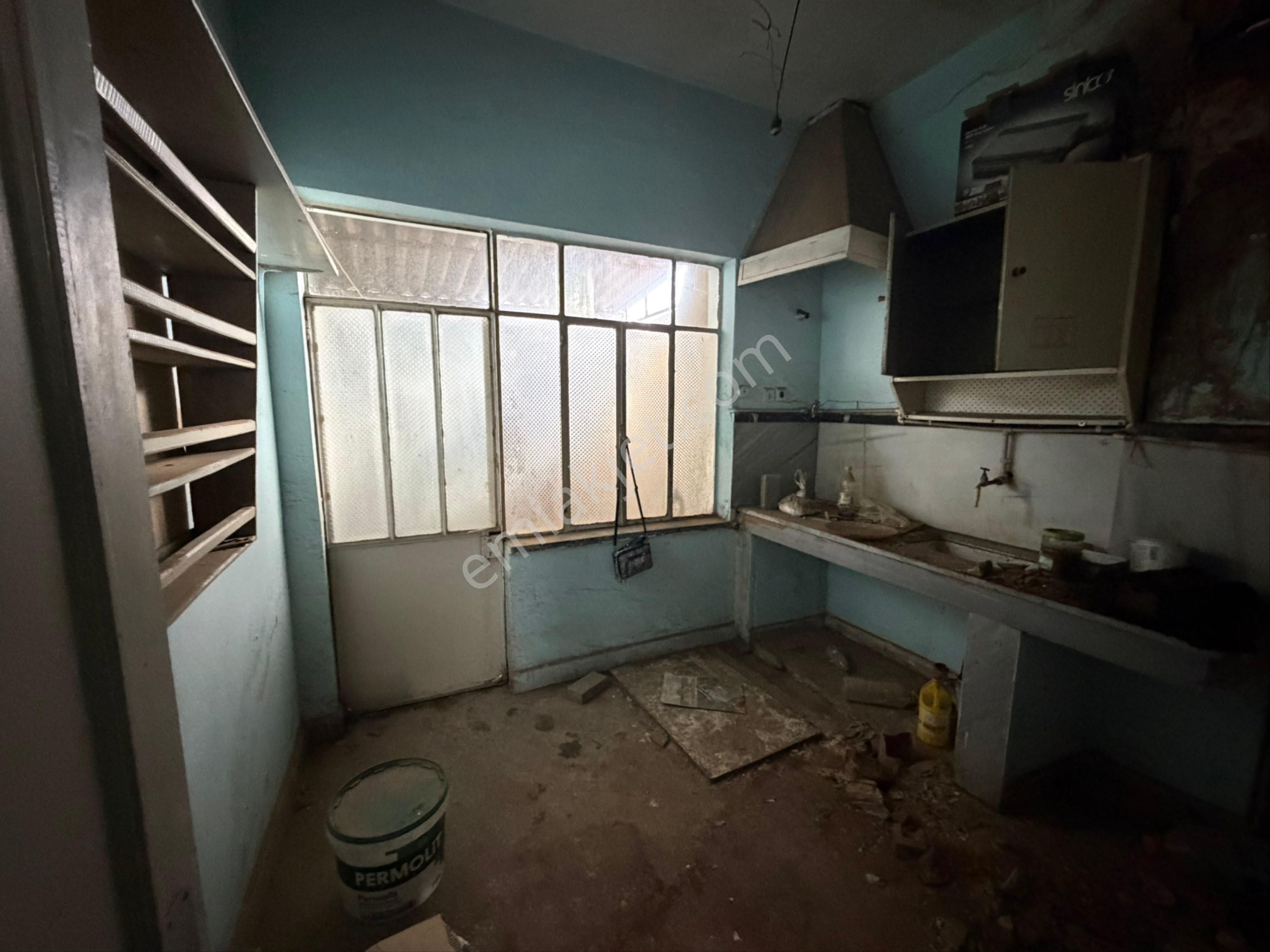 Aydın Nazilli Cumhuriyet Mahallesinde Satılık 2 Katlı Binanın 2. Katı - Görsel 3