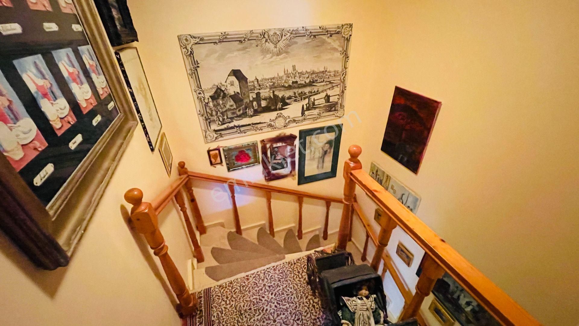 Kemer Kiriş'te Muhteşem Dağ Manzaralı Satılık Tripleks Villa - Görsel 25