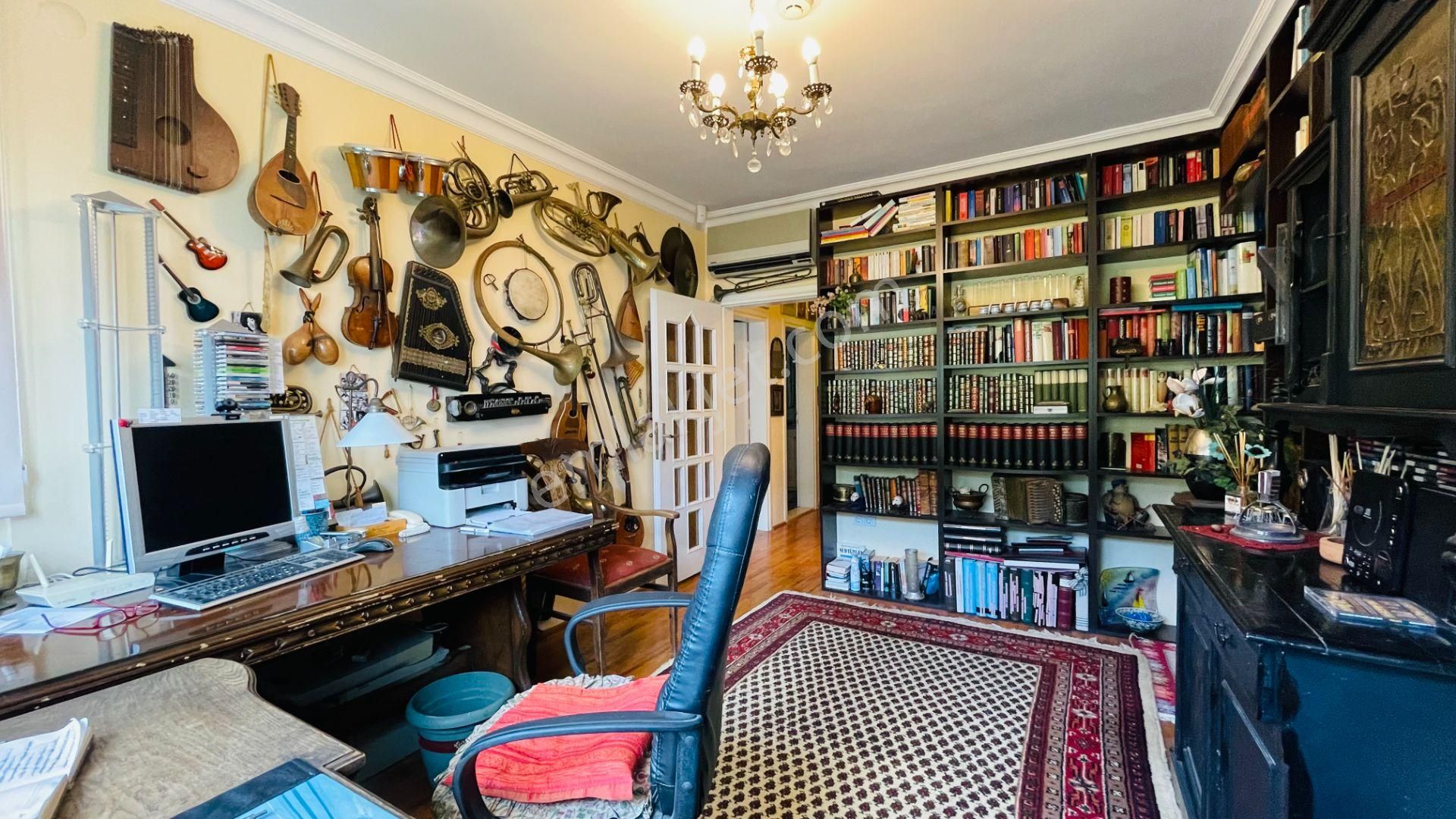 Kemer Kiriş'te Muhteşem Dağ Manzaralı Satılık Tripleks Villa - Görsel 15