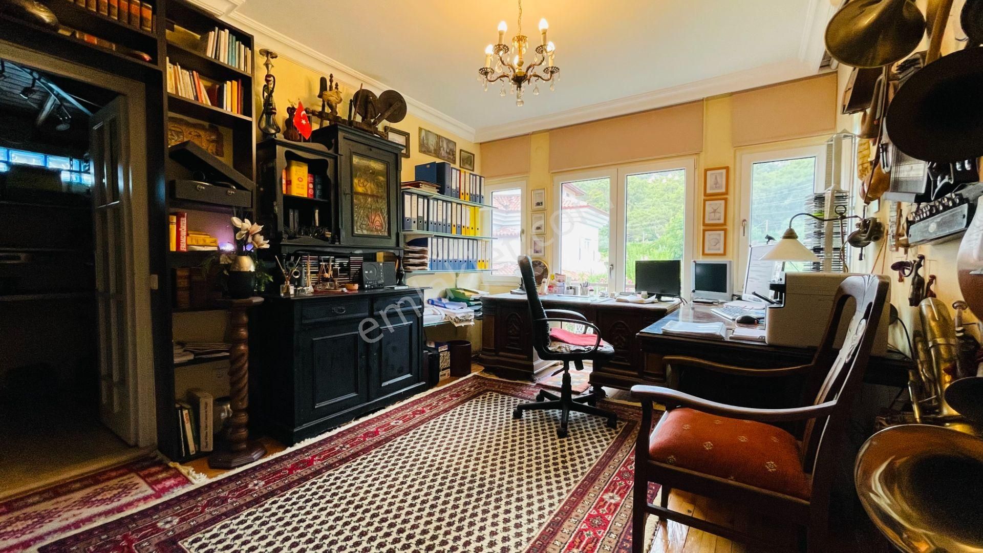 Kemer Kiriş'te Muhteşem Dağ Manzaralı Satılık Tripleks Villa - Görsel 14