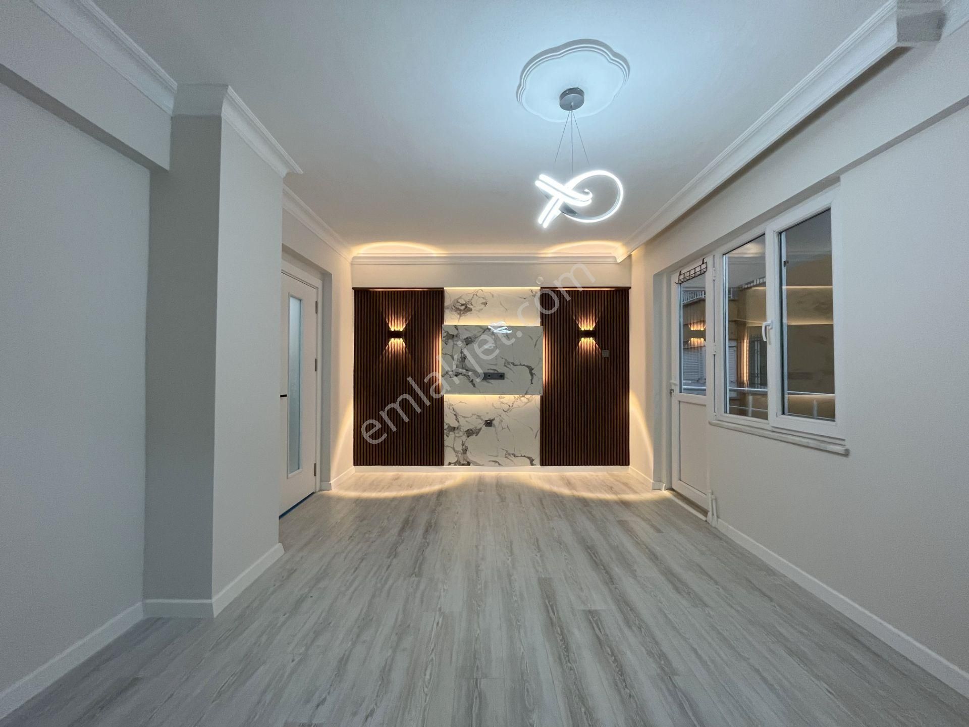 💥 Güç Gayrimenkul'den Akçay Merkez'de Ayrı Mutfaklı Lüx Yapılı Ara Kat 2+1 Daire - Görsel 3