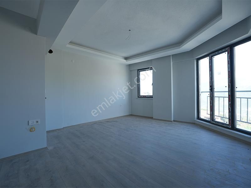 C21 Cius; Umurbeyde Körfez Manzaralı 3+1 Dubleks Kiralık - Görsel 15