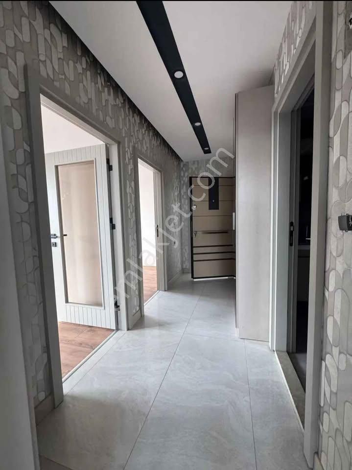 Metrobüse Yakın Oturuma Hazır İskanlı 2+1 Fırsat Dairemiz - Görsel 6