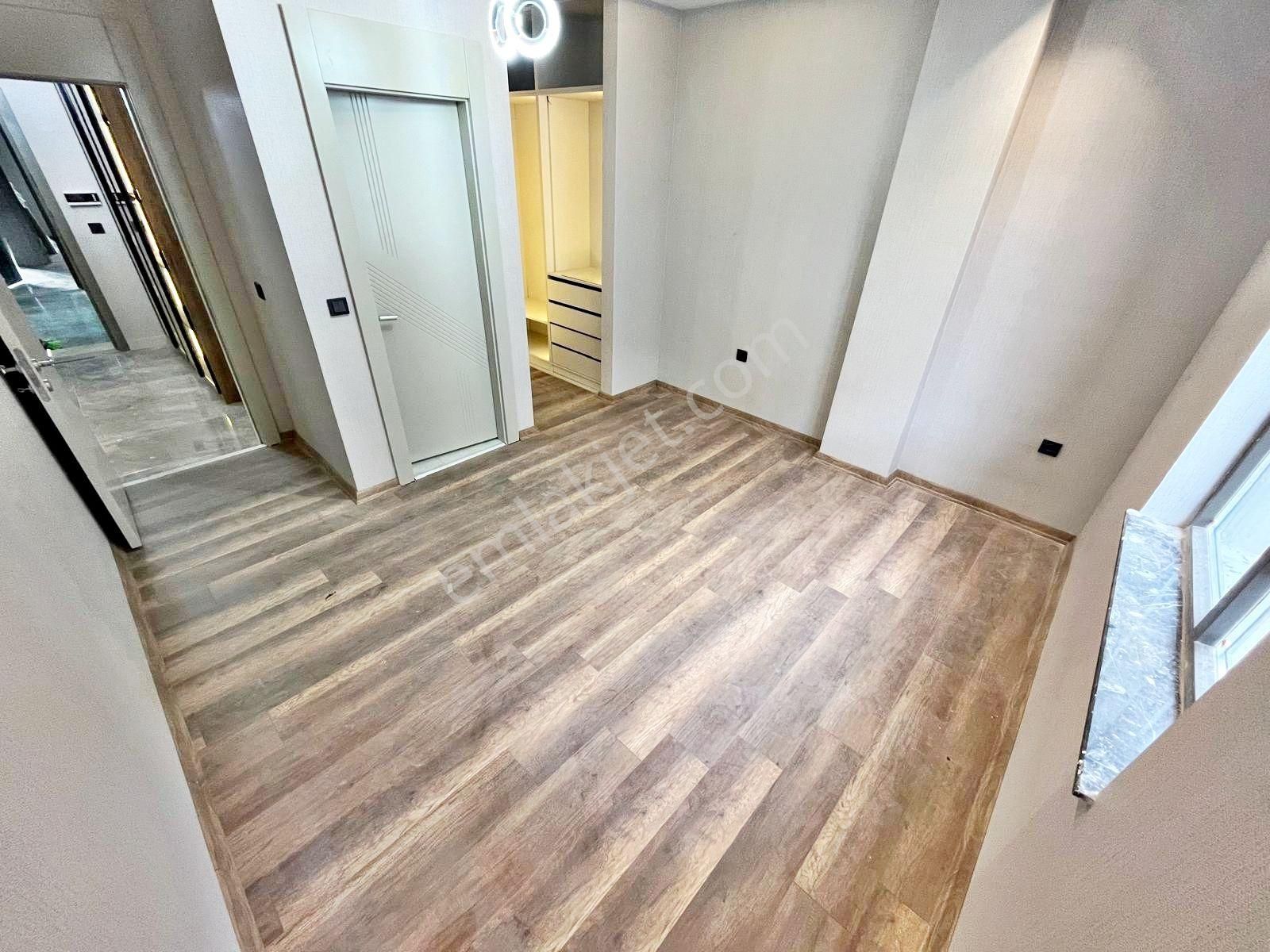 Etlik Merkezde E.banyo G.odalı Ultra Lüks Acil Satılık Sıfır 2+1 - Görsel 21