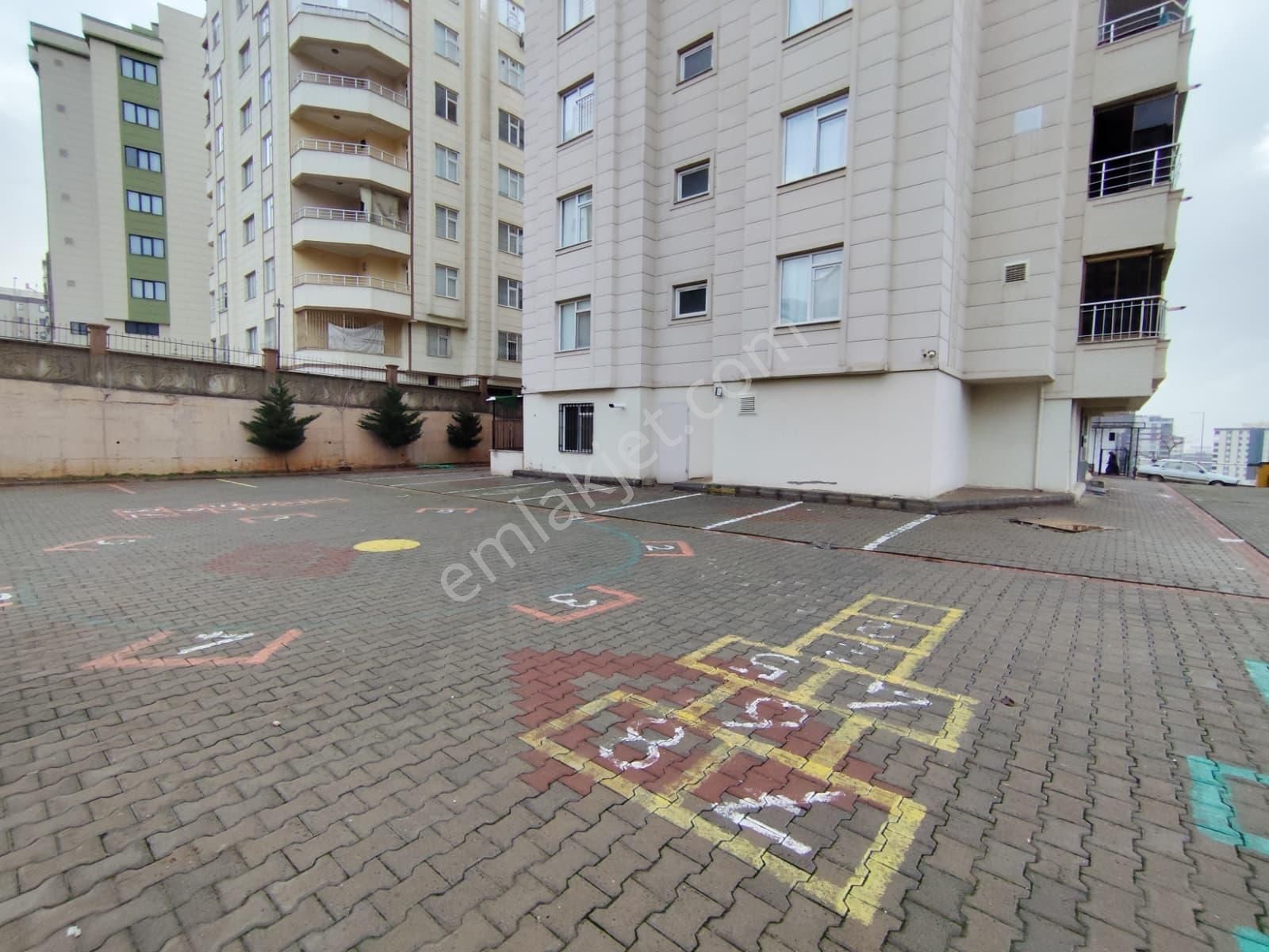 Karaköprü Güzelşehirde Kiralık 2+1 Düz Giriş Kat - Görsel 14