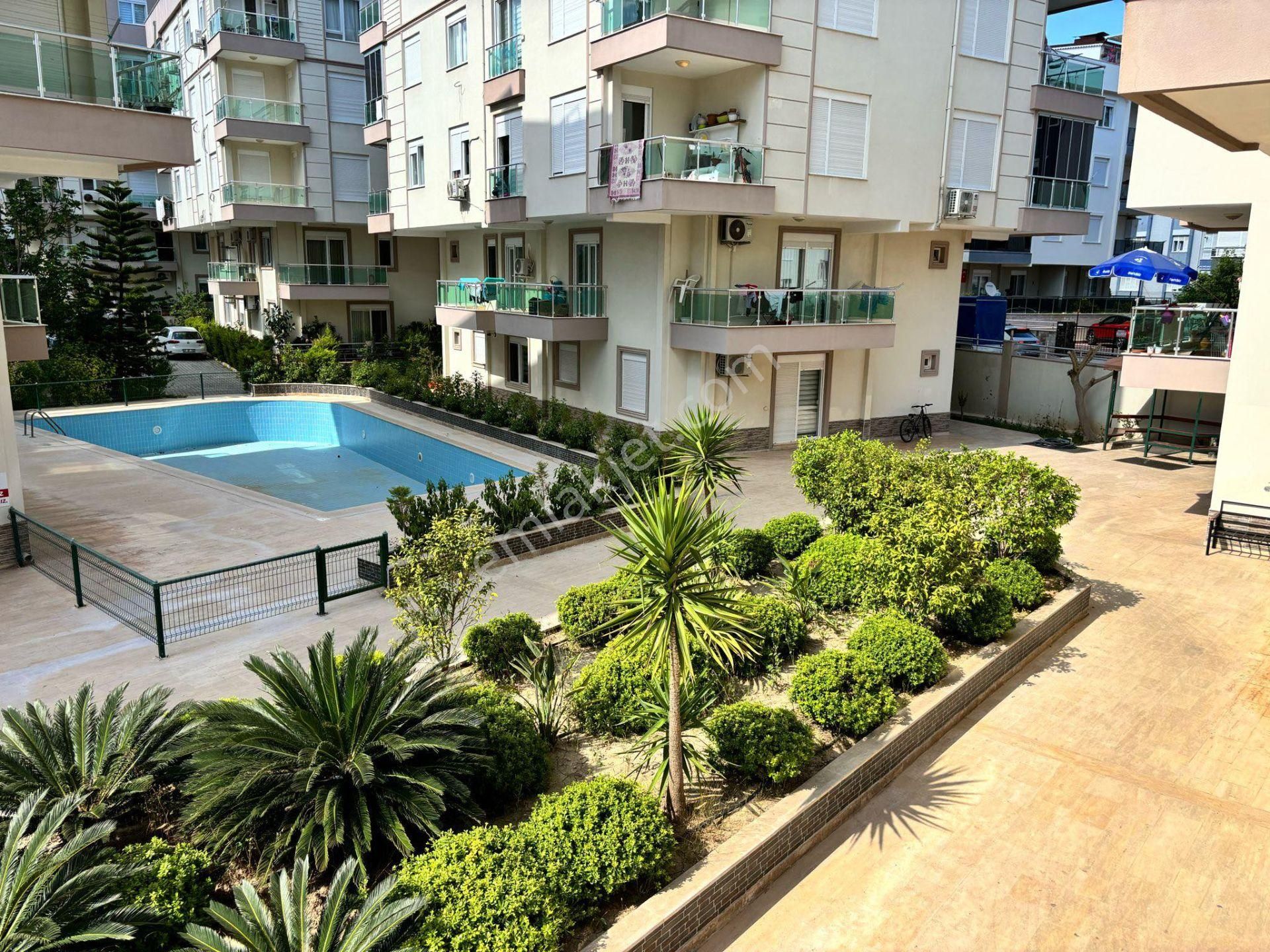 Şafak Emlak Toros Mah. Havuzlu Site İçerisinde Sıfır 2+1 125m2