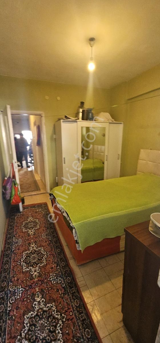 Dokuma Ulus'da Cadde Üzerinde Bulunan 3+1 Asansörlü Arakat - Görsel 3