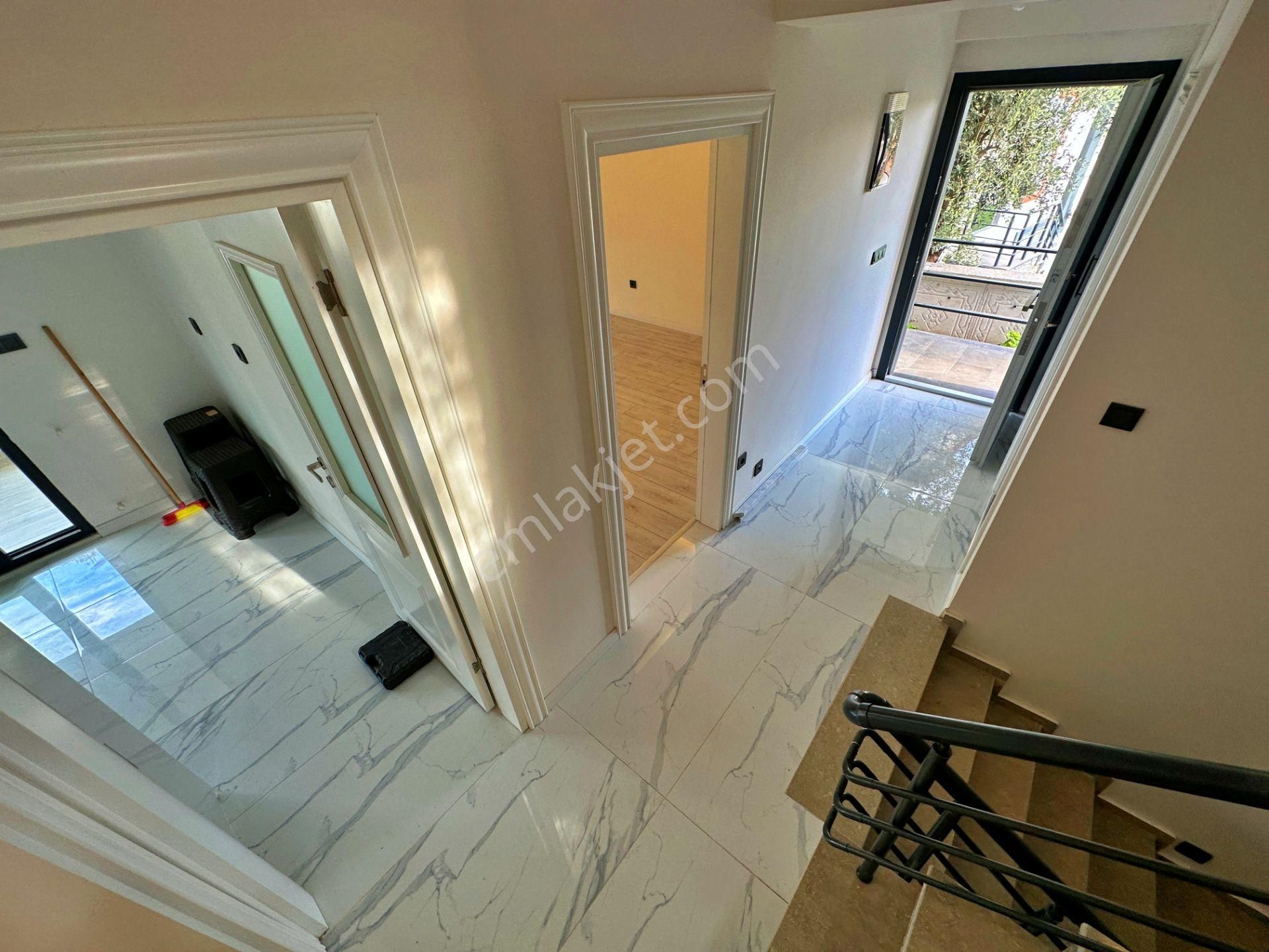 Uytundan Güre Oteller Bölgesinde Mustakil 7+1 Akıllı Lüks Villa - Görsel 27