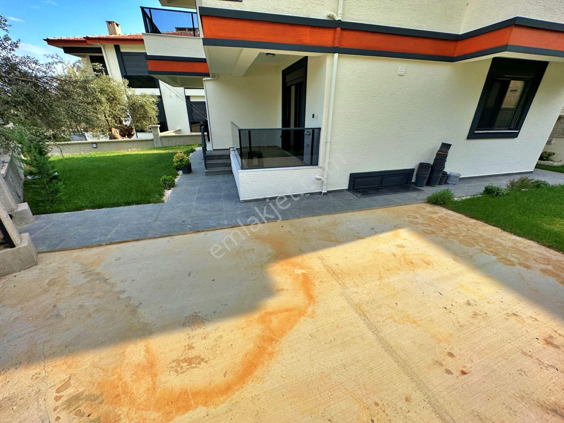 Uytundan Güre Oteller Bölgesinde Mustakil 7+1 Akıllı Lüks Villa - Görsel 19