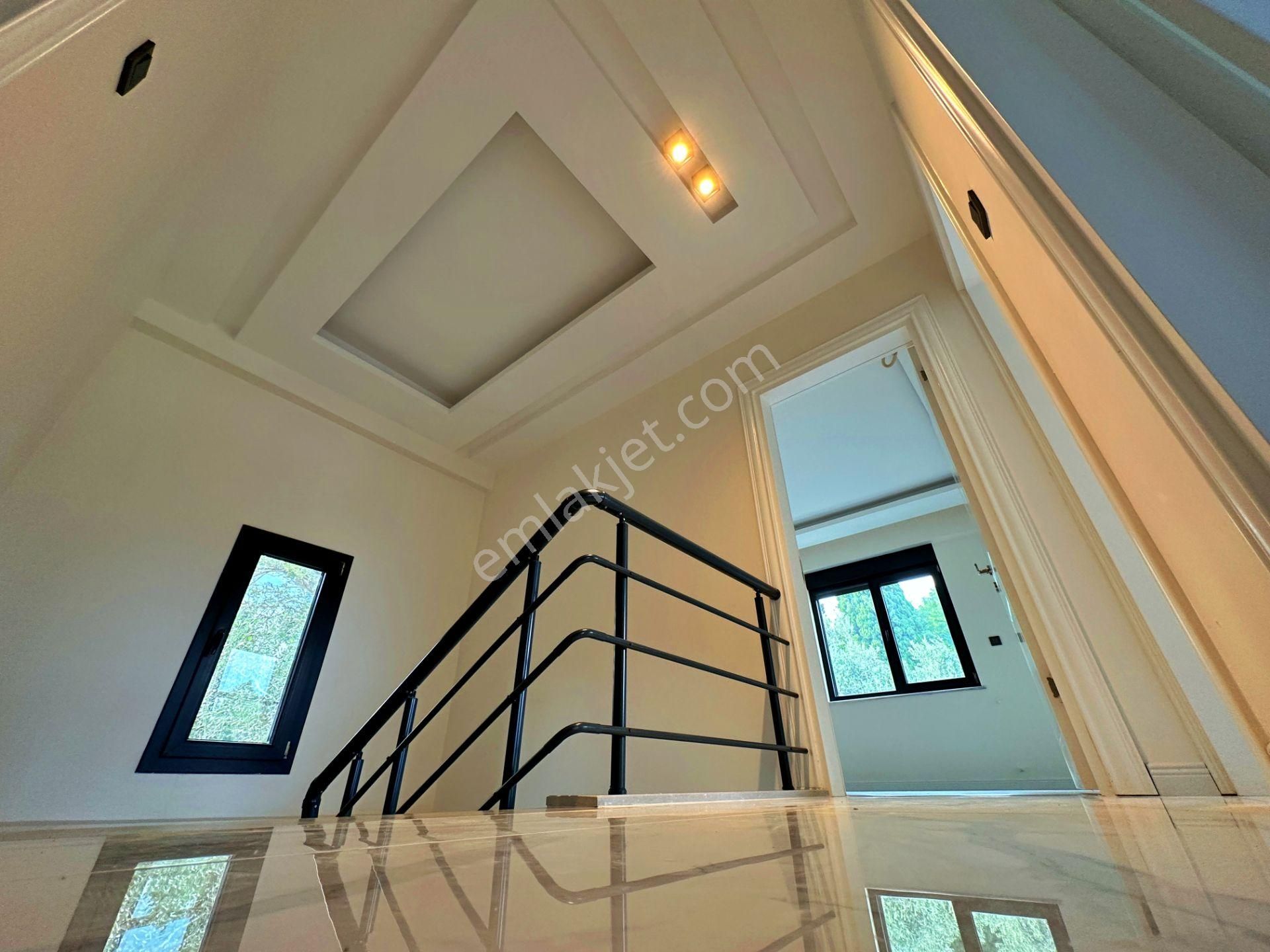 Uytundan Güre Oteller Bölgesinde Mustakil 7+1 Akıllı Lüks Villa - Görsel 20