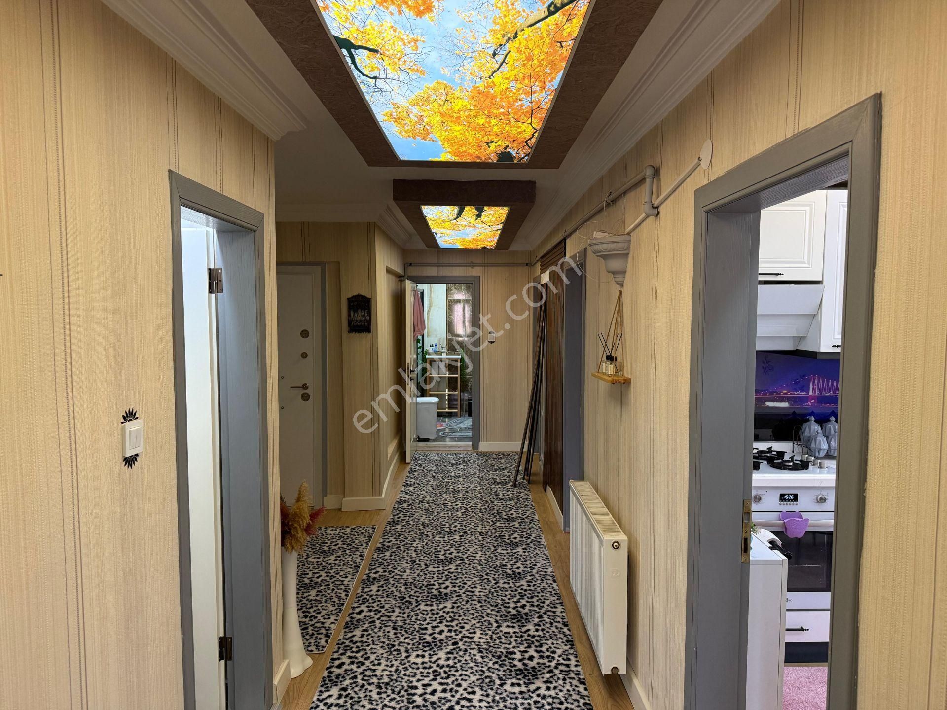 Karapürçek'te Muradiye Lisesi Arkasında Full Yapılı 3+1 3.kat Ön Cephe Satılık Daire !! - Görsel 25