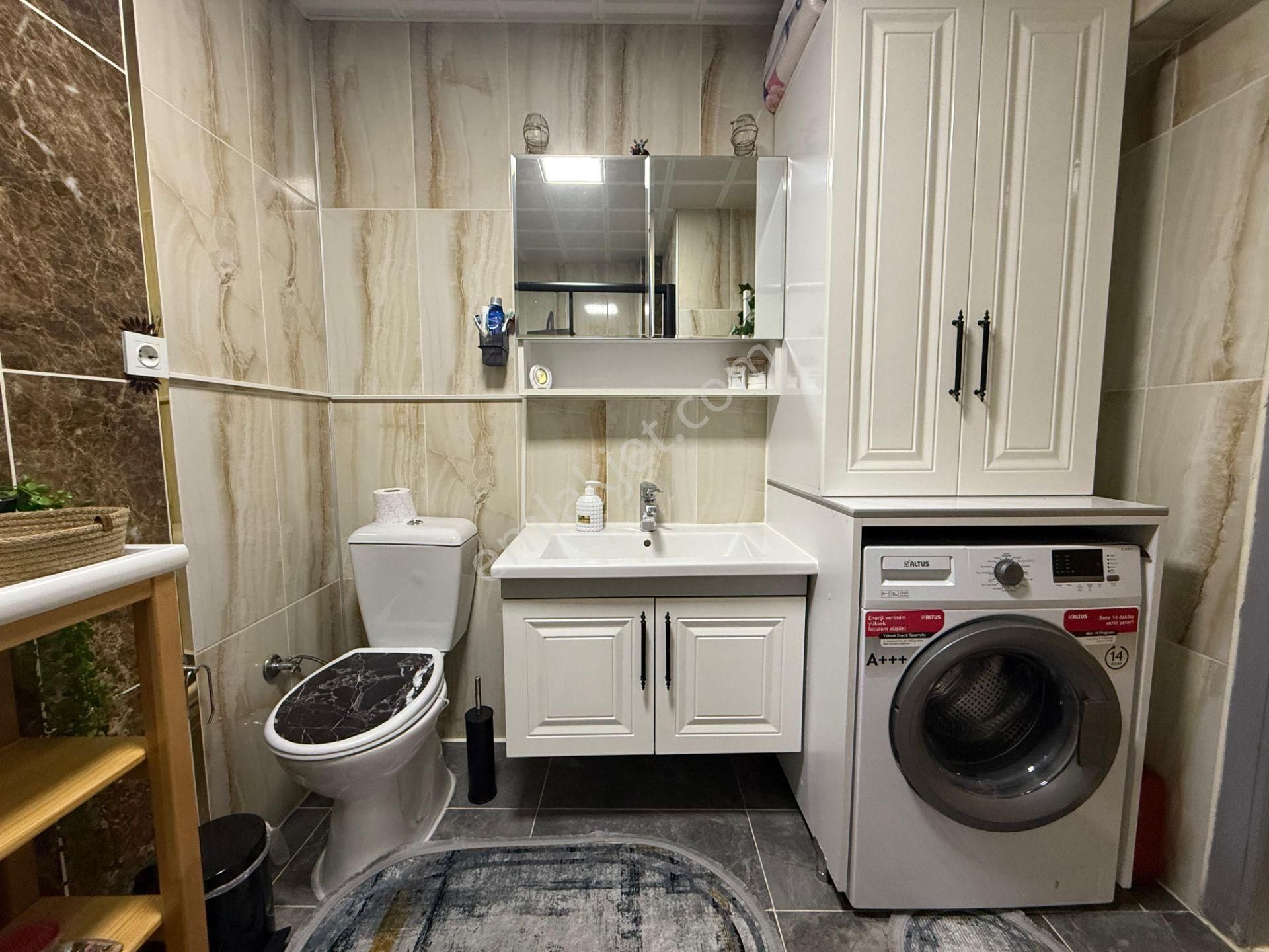 Karapürçek'te Muradiye Lisesi Arkasında Full Yapılı 3+1 3.kat Ön Cephe Satılık Daire !! - Görsel 27