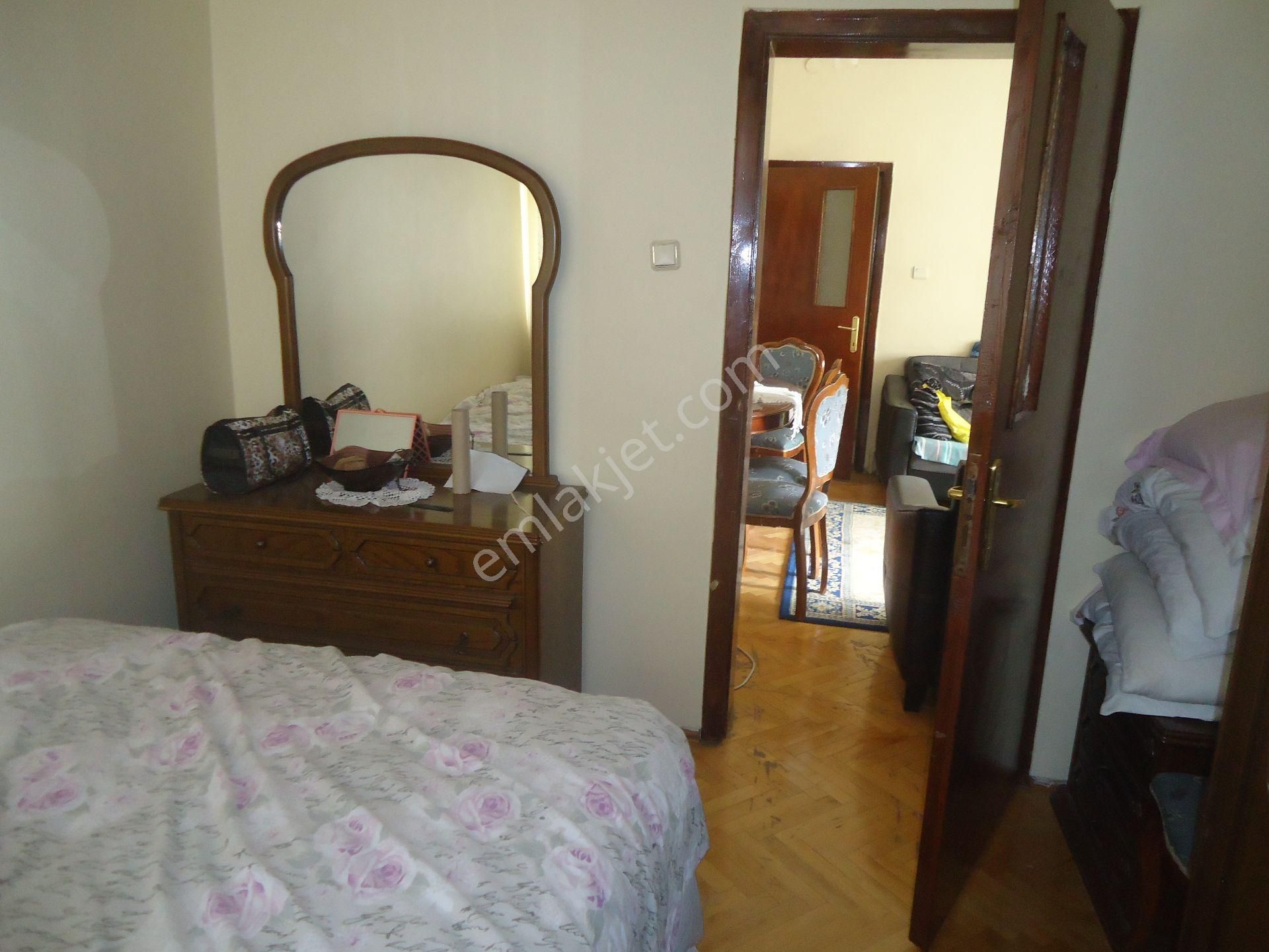 Aydınlıkevlerde 3+1 Satılık Daire Gizem Emlaktan - Görsel 4