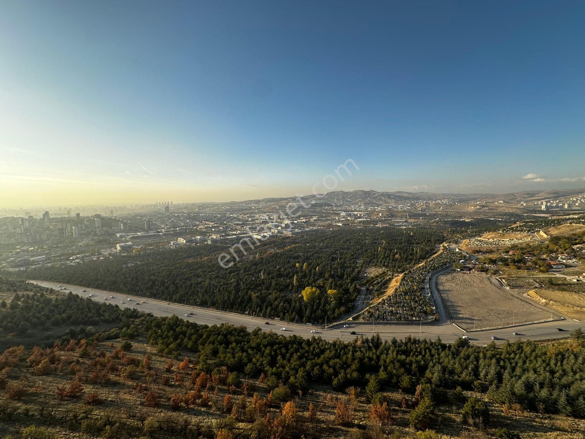 Kariyer'den Site İçinde Ultra Lux 2 Teras Balkonlu Full Manzaralı 3+1 Daire - Görsel 15