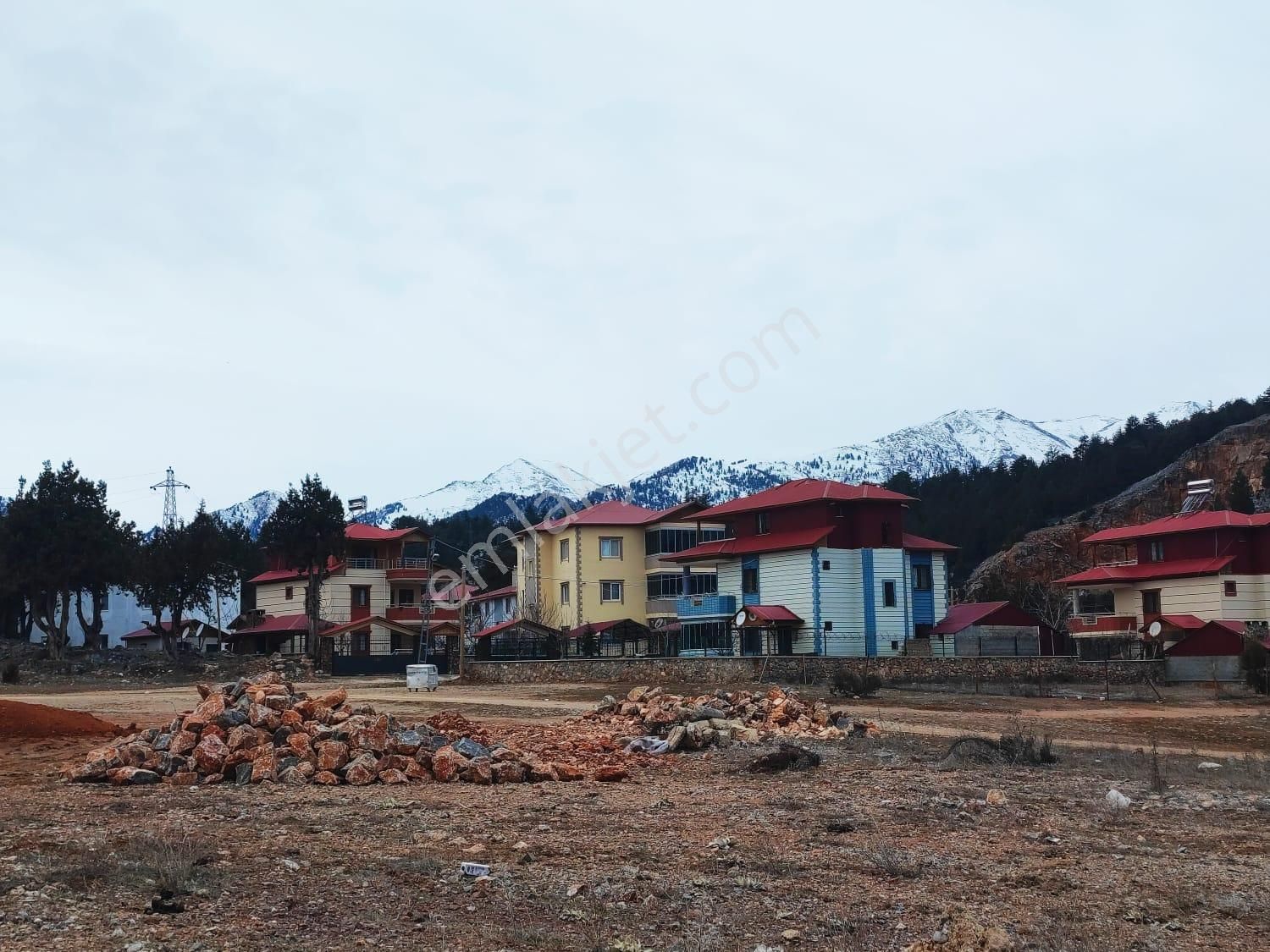 Kar Emlaktan Akçatekir Nohutlukta 386 M2 Arsa İçinde 3 Katlı 9+3 Müstakil Ev - Görsel 34