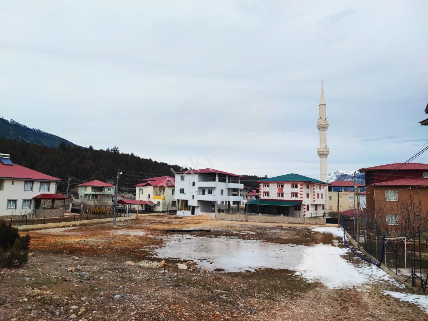 Kar Emlaktan Akçatekir Nohutlukta 386 M2 Arsa İçinde 3 Katlı 9+3 Müstakil Ev - Görsel 32