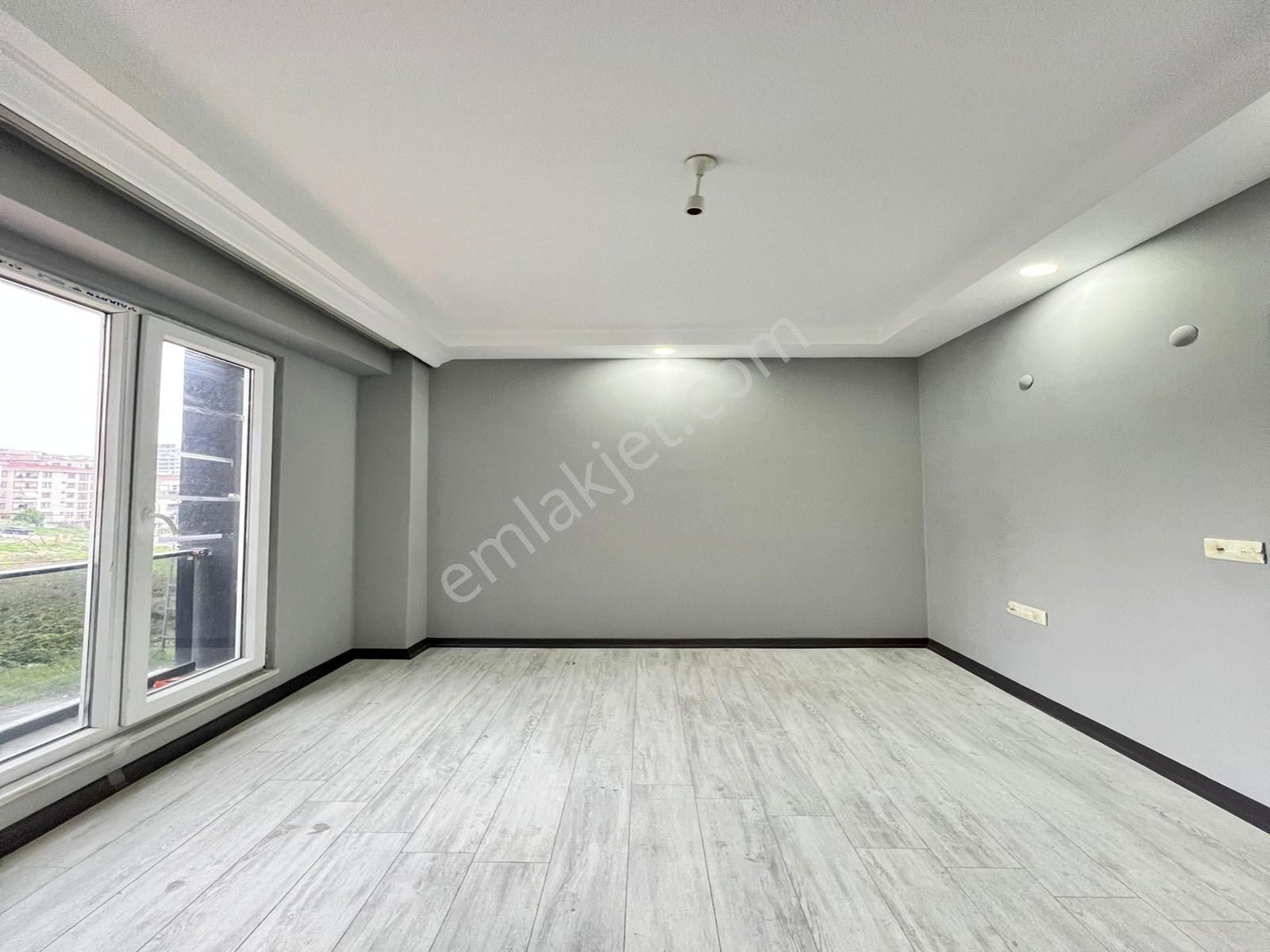 Konak Yapı'dan Metrobüse Yakın 2+1 ,100m² Satılık Ara Kat!!! - Görsel 15