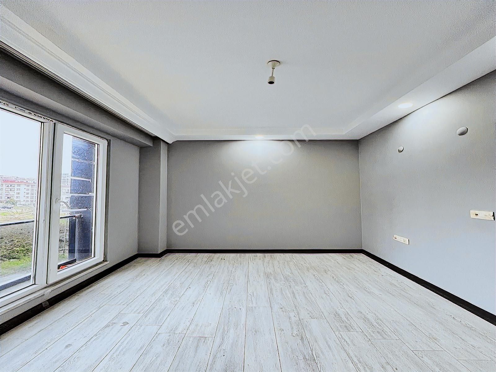 Konak Yapı'dan Metrobüse Yakın 2+1 ,100m² Satılık Ara Kat!!! - Görsel 8