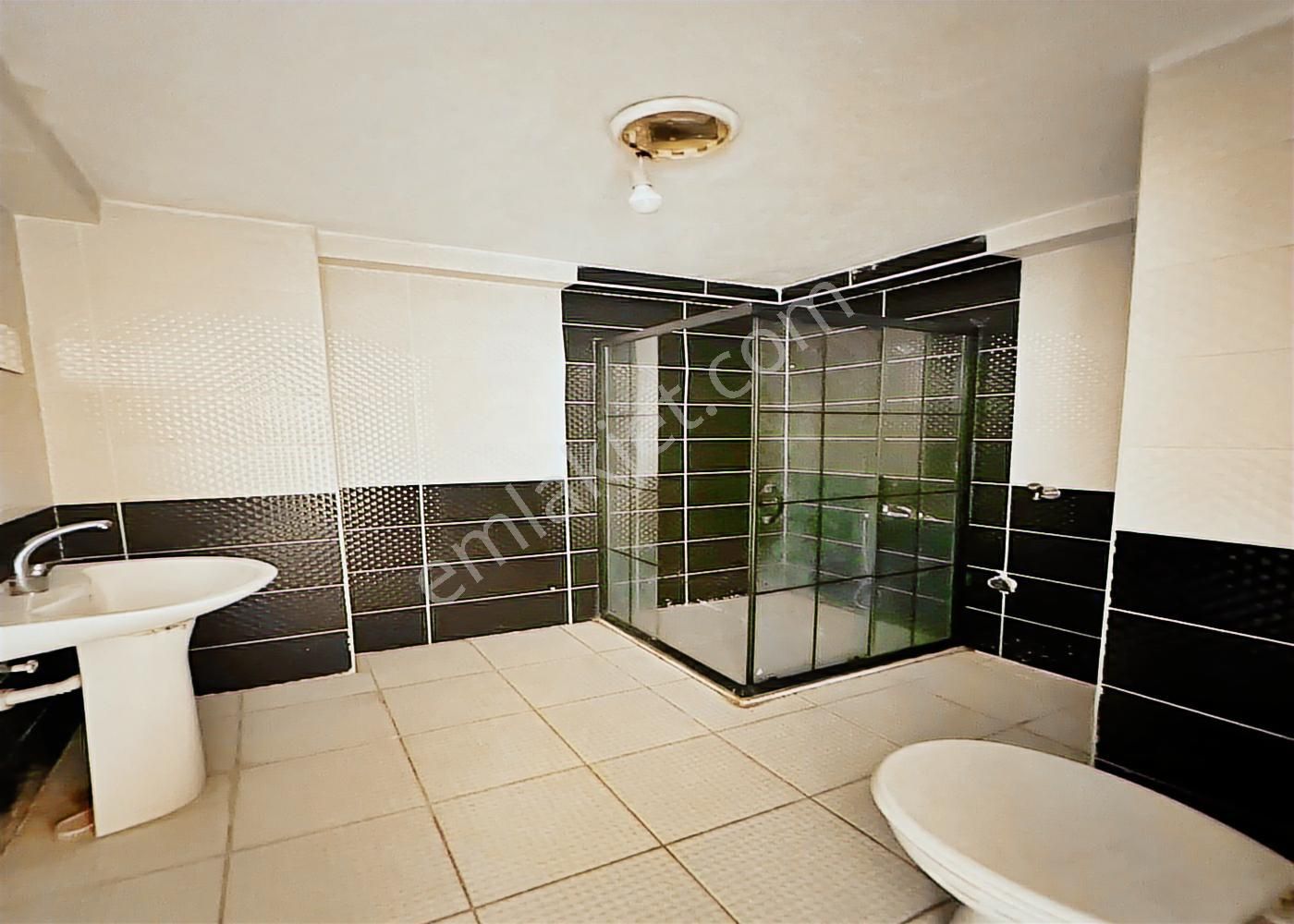 Metrobüse Yakın 1+1 Kiralık Daire | Yabancıya Uygun - Görsel 2