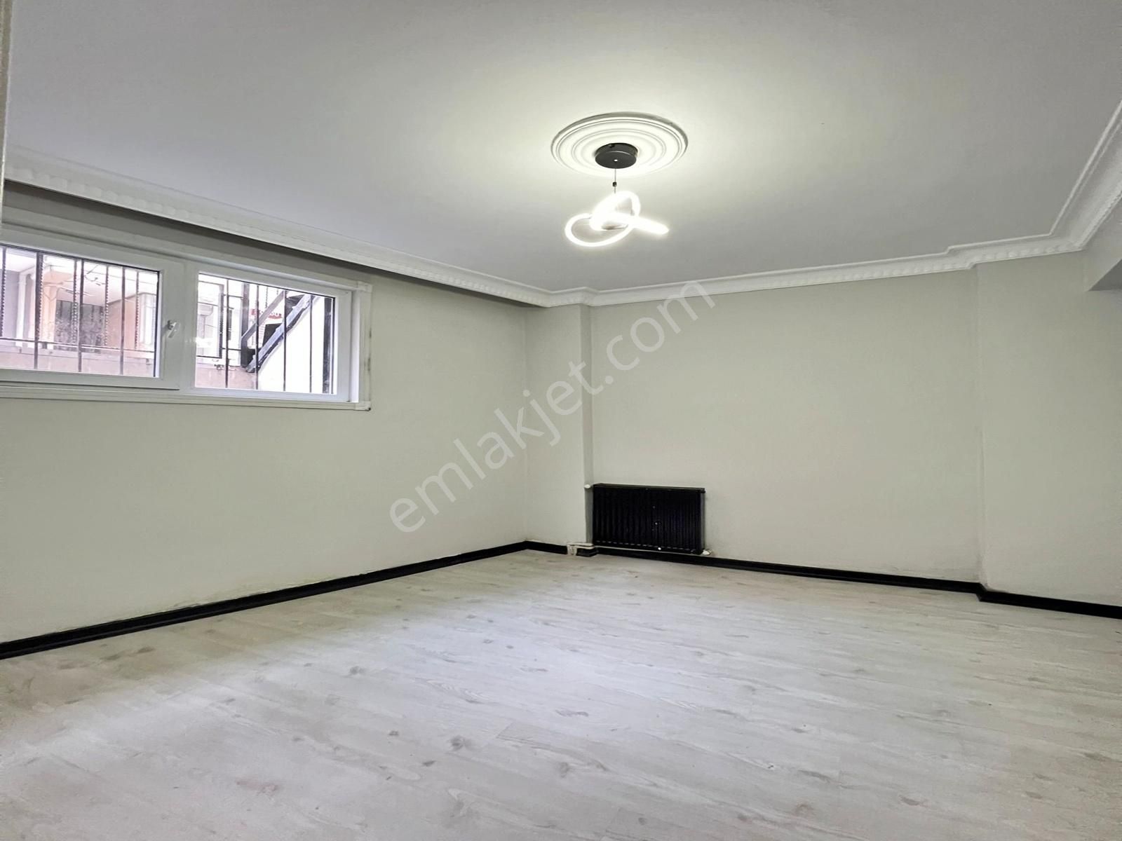 Konak Yapı'dan Kelepir! Cadde Dibinde Satılık 3+1 Bahçe Katı !!! - Görsel 4