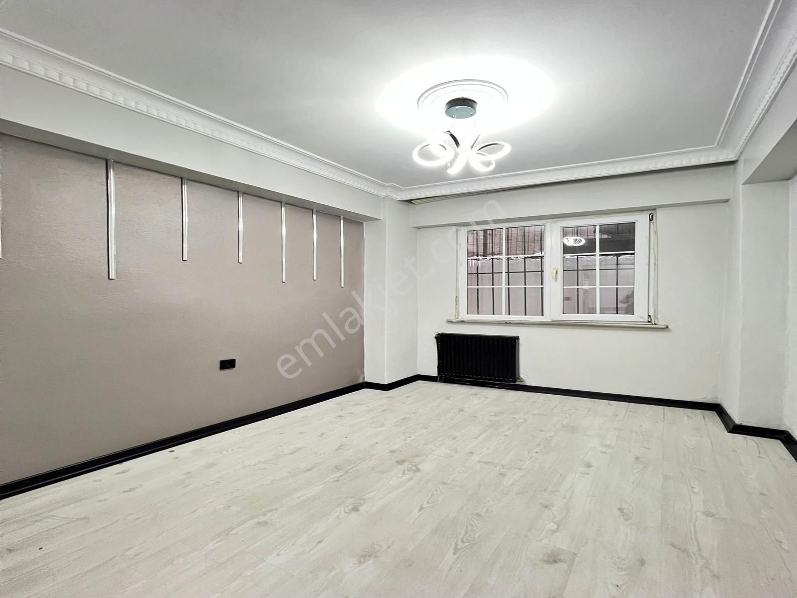 Konak Yapı'dan Kelepir! Cadde Dibinde Satılık 3+1 Bahçe Katı !!! - Görsel 3