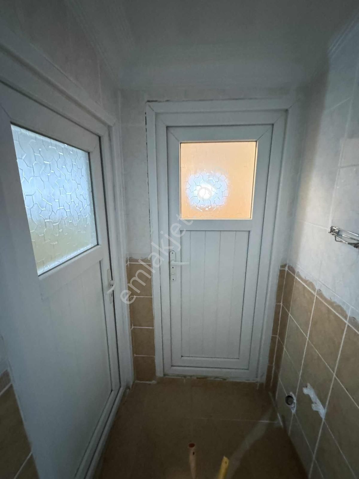 Yoldaş İnşaat'tan Kiralık 120 M2 Çatı Katı Daire Çatısı Beton - Görsel 16