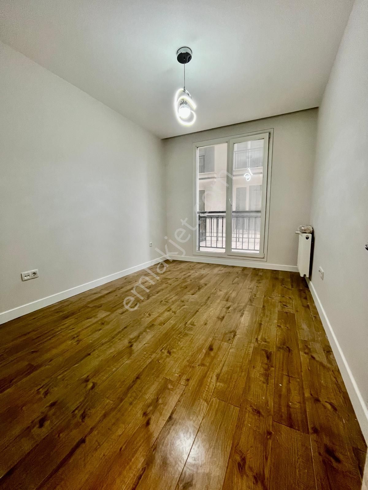 Beylikdüzü'nde Teraslı Lüks 1+1 Sosyal Alanlı Modern Residence - Görsel 11