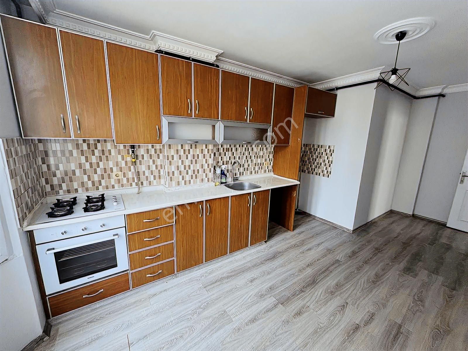 Finalden Hayal Park Civarı 3+1 Kapalı Mutfak Doğalgaz Kombili - Görsel 6