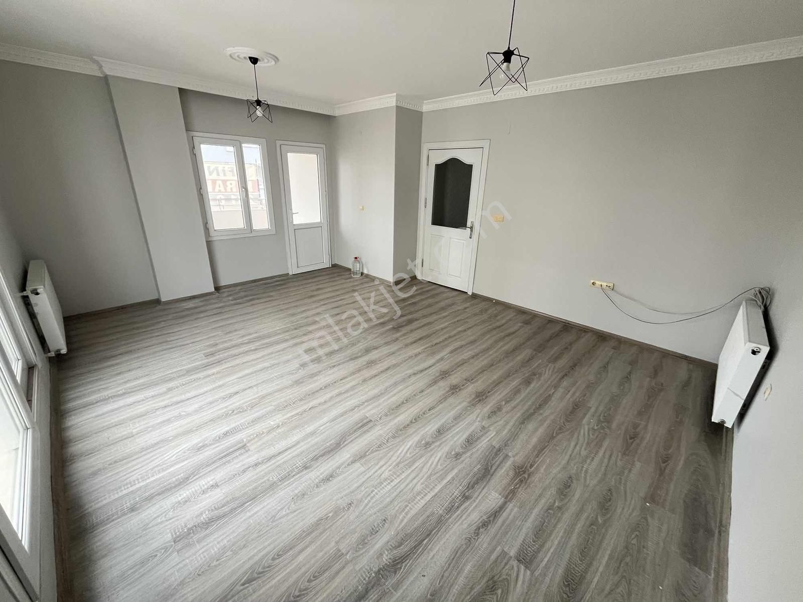 Finalden Hayal Park Civarı 3+1 Kapalı Mutfak Doğalgaz Kombili - Görsel 5