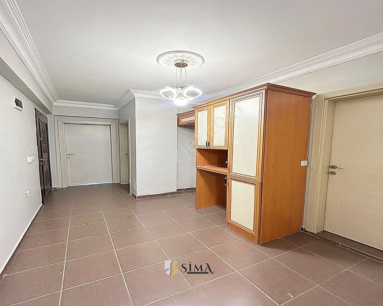 Cadde Üzeri Metrobüse 5dk! Aile Binasında Balkonlu Arakat Daire - Görsel 18