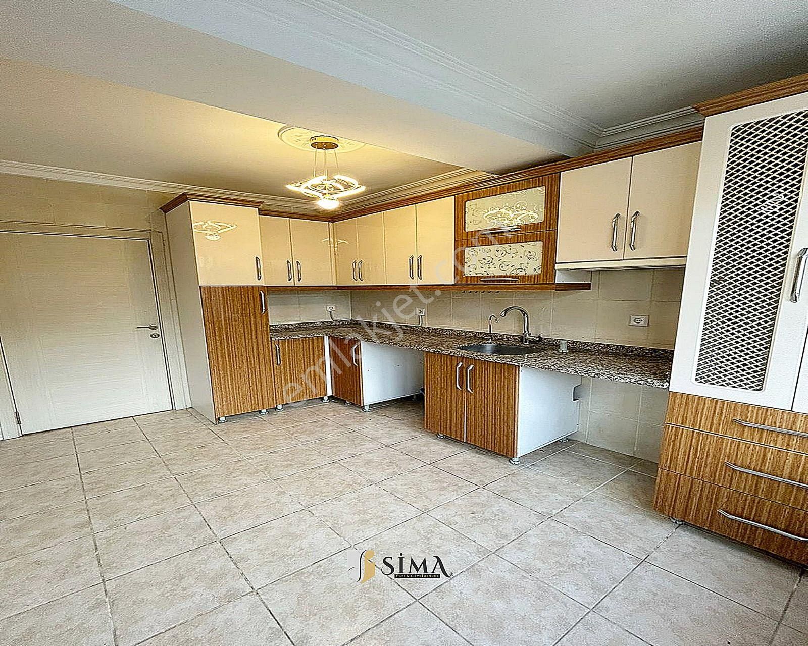 Cadde Üzeri Metrobüse 5dk! Aile Binasında Balkonlu Arakat Daire - Görsel 13