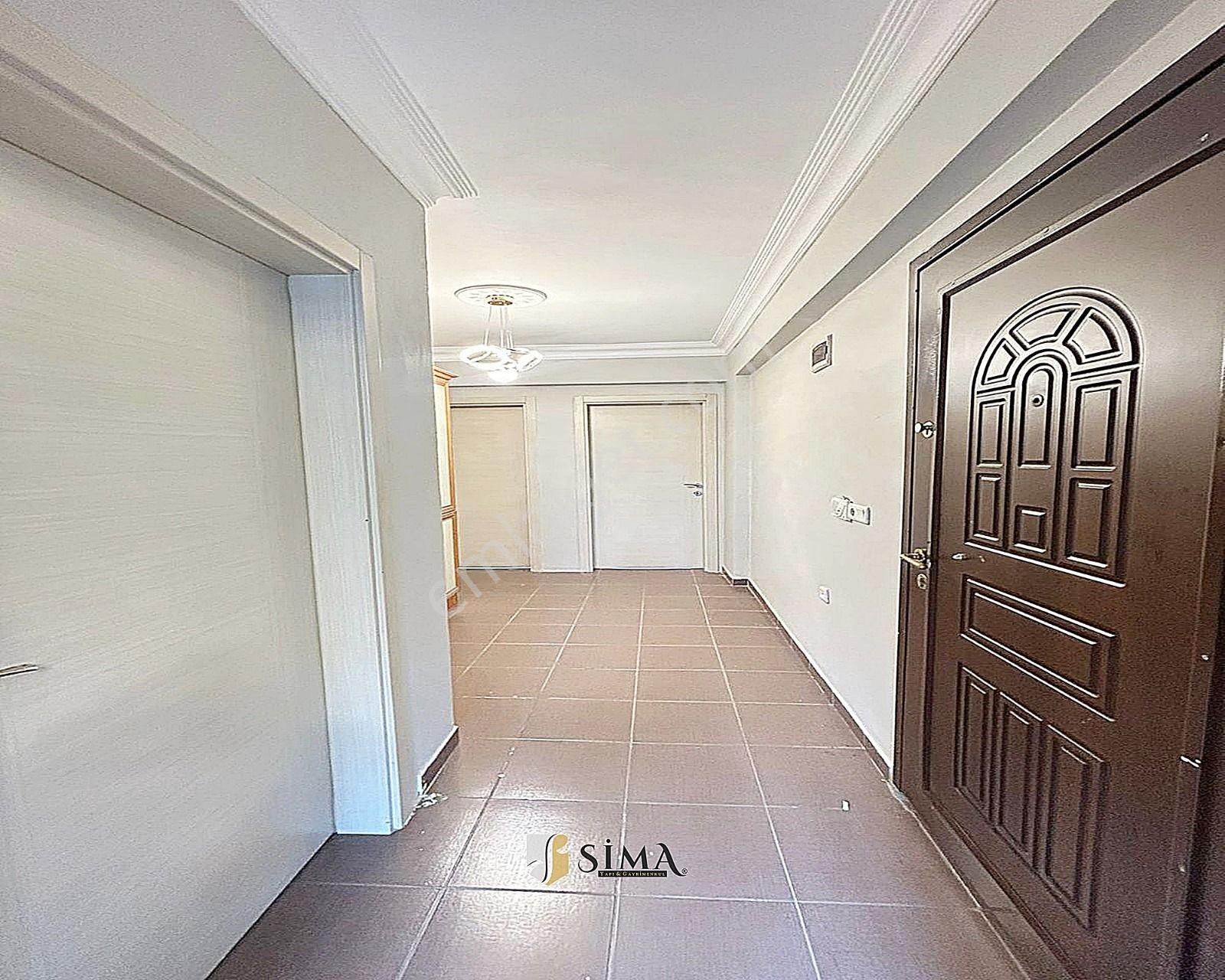 Cadde Üzeri Metrobüse 5dk! Aile Binasında Balkonlu Arakat Daire - Görsel 3