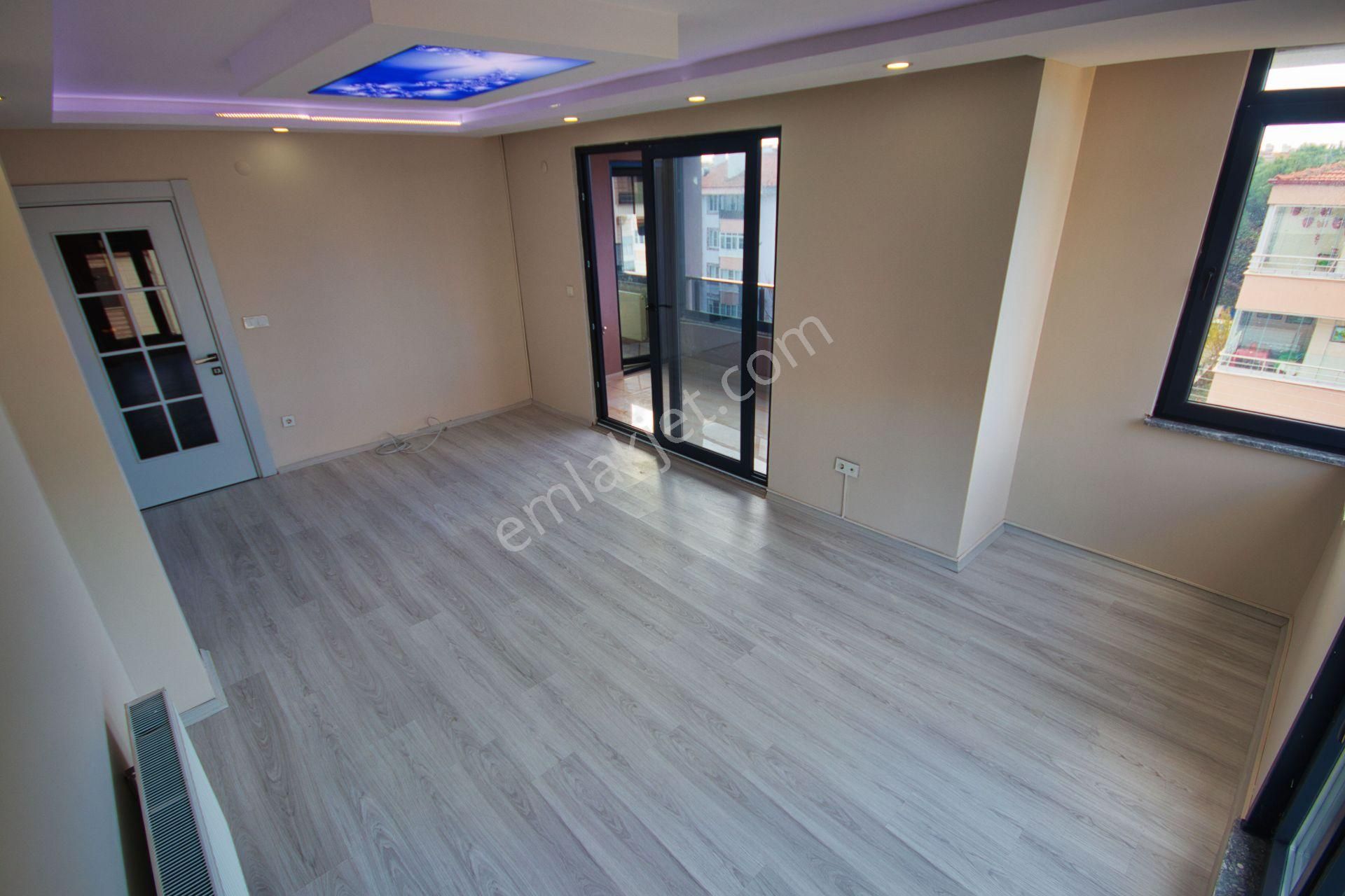 🔴🔴aktif'ten Akçay'da Merkezi Konumda 9 Yaşında Ön Cephe Asansörlü Geniş Ayrı Mutfaklı 3+1 Daire - Görsel 17