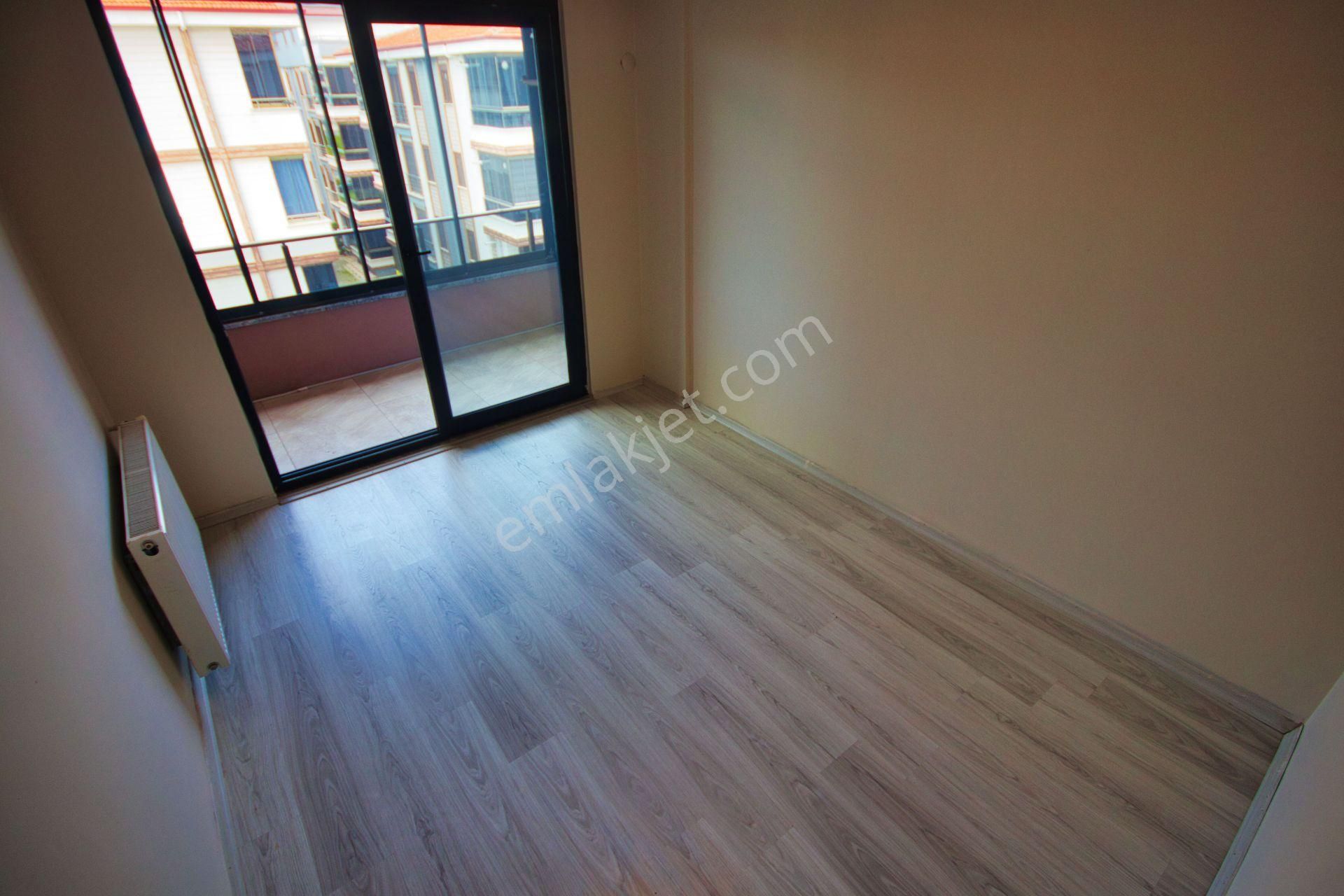 🔴🔴aktif'ten Akçay'da Merkezi Konumda 9 Yaşında Ön Cephe Asansörlü Geniş Ayrı Mutfaklı 3+1 Daire - Görsel 24